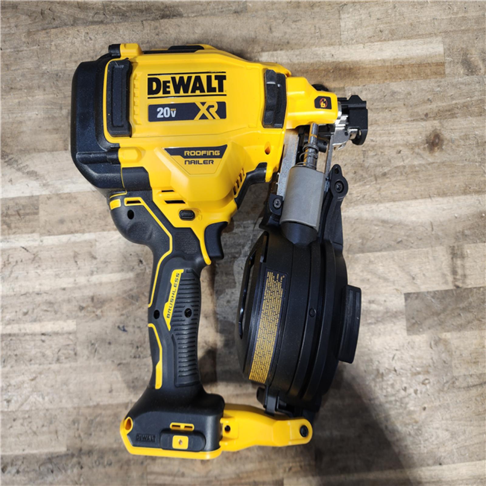 HOUSTON LOCATION - AS-IS DEWALT 20V MAX 15-Degree Electric Cordless Roofing Nailer (Tool Only)