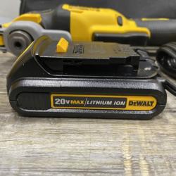 AS-IS DEWALT 20V MAX XR Cordless Brushless 3-Speed Oscillating Multi Tool Kit