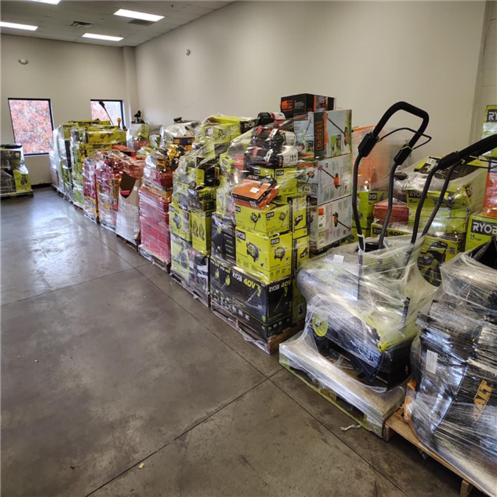 Pittston Location As-Is Power Tools Truckload (24 Pallets) Lot 1614