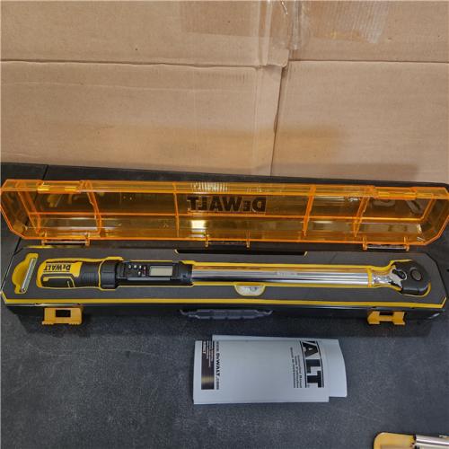 Phoenix NEW DEWALT 1/2 in. Drive Digital Torque Wrench