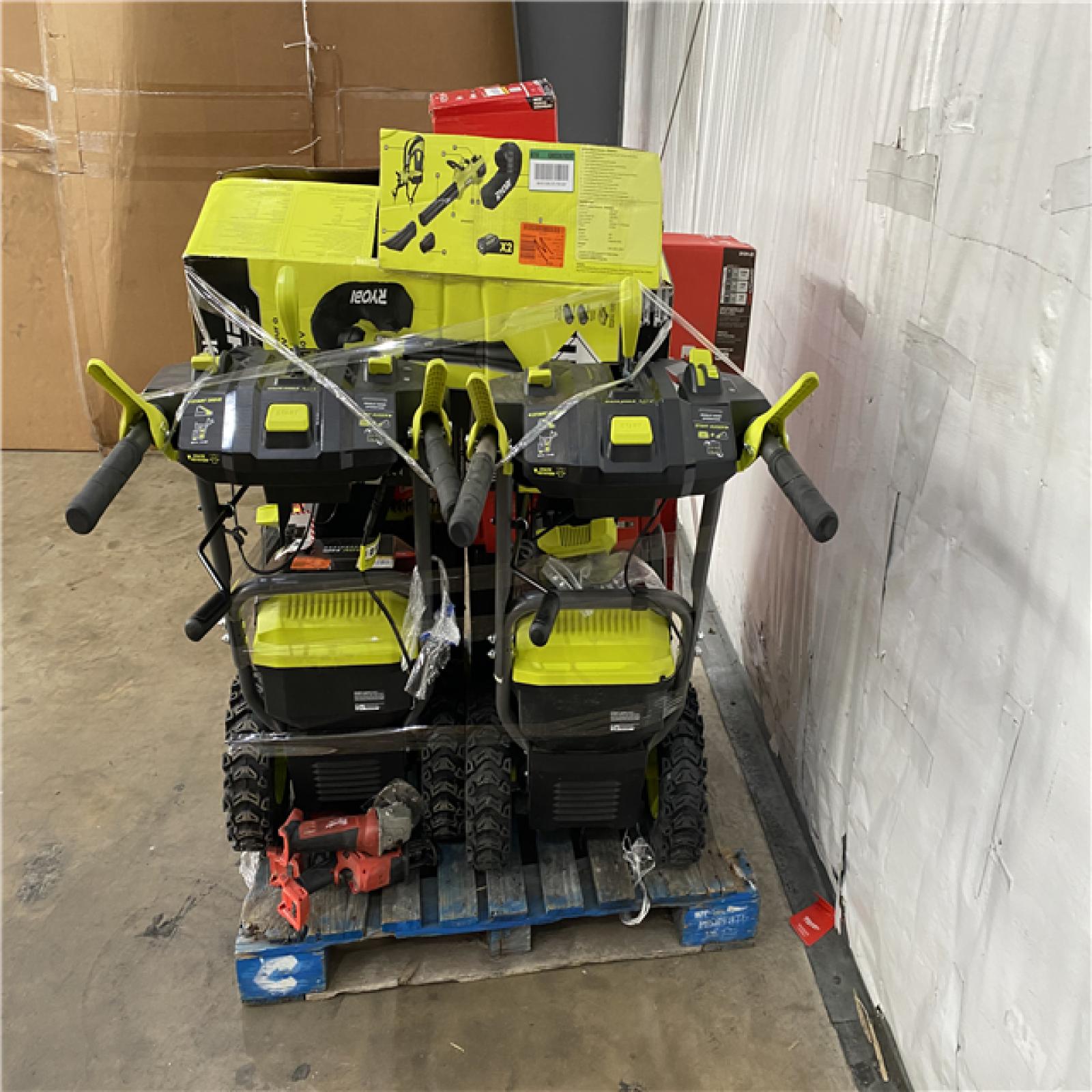 Houston Location AS IS - Tool Pallet