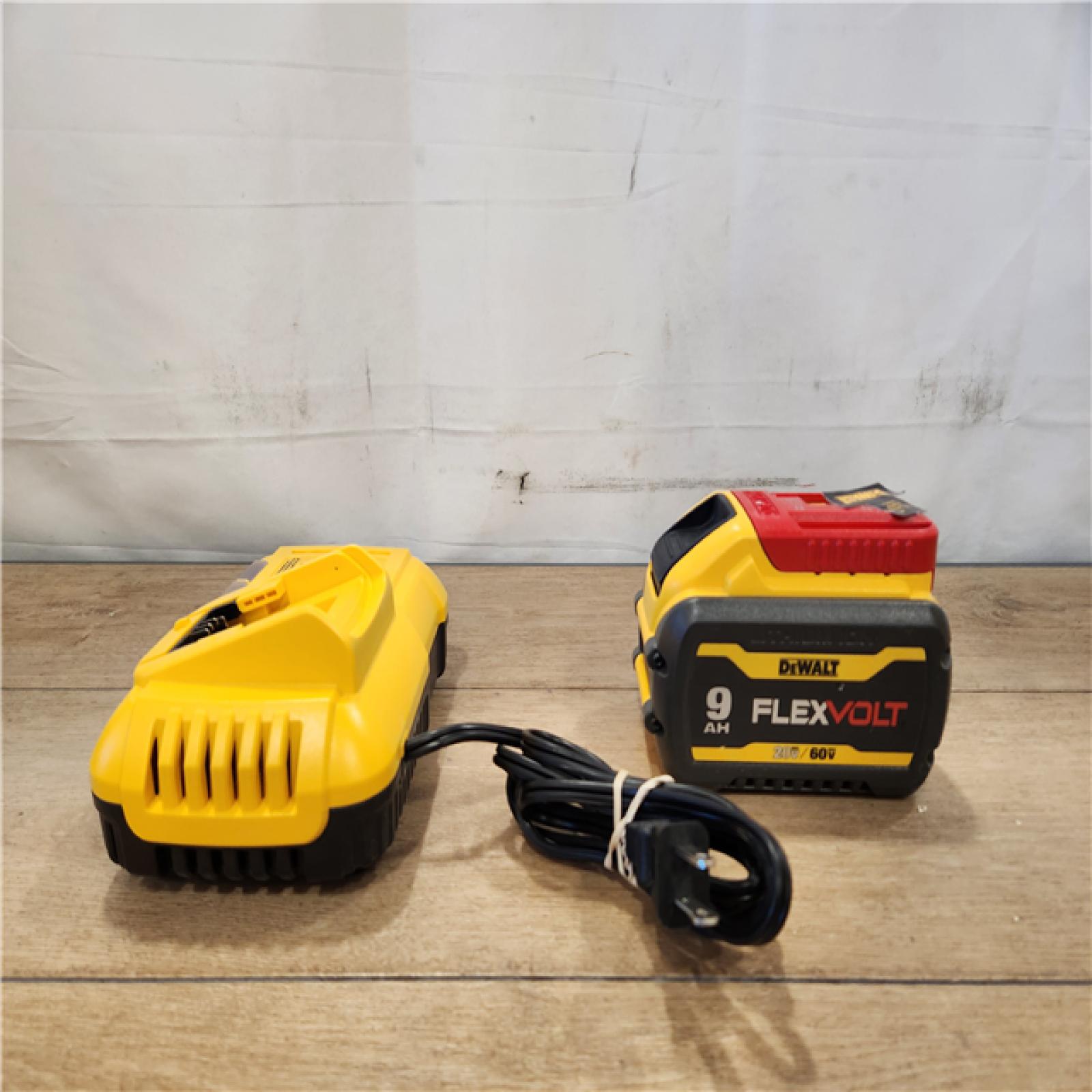 AS-IS- DEWALT 20V/60V MAX FLEXVOLT Lithium-Ion 9.0Ah Battery and Charger Starter Kit