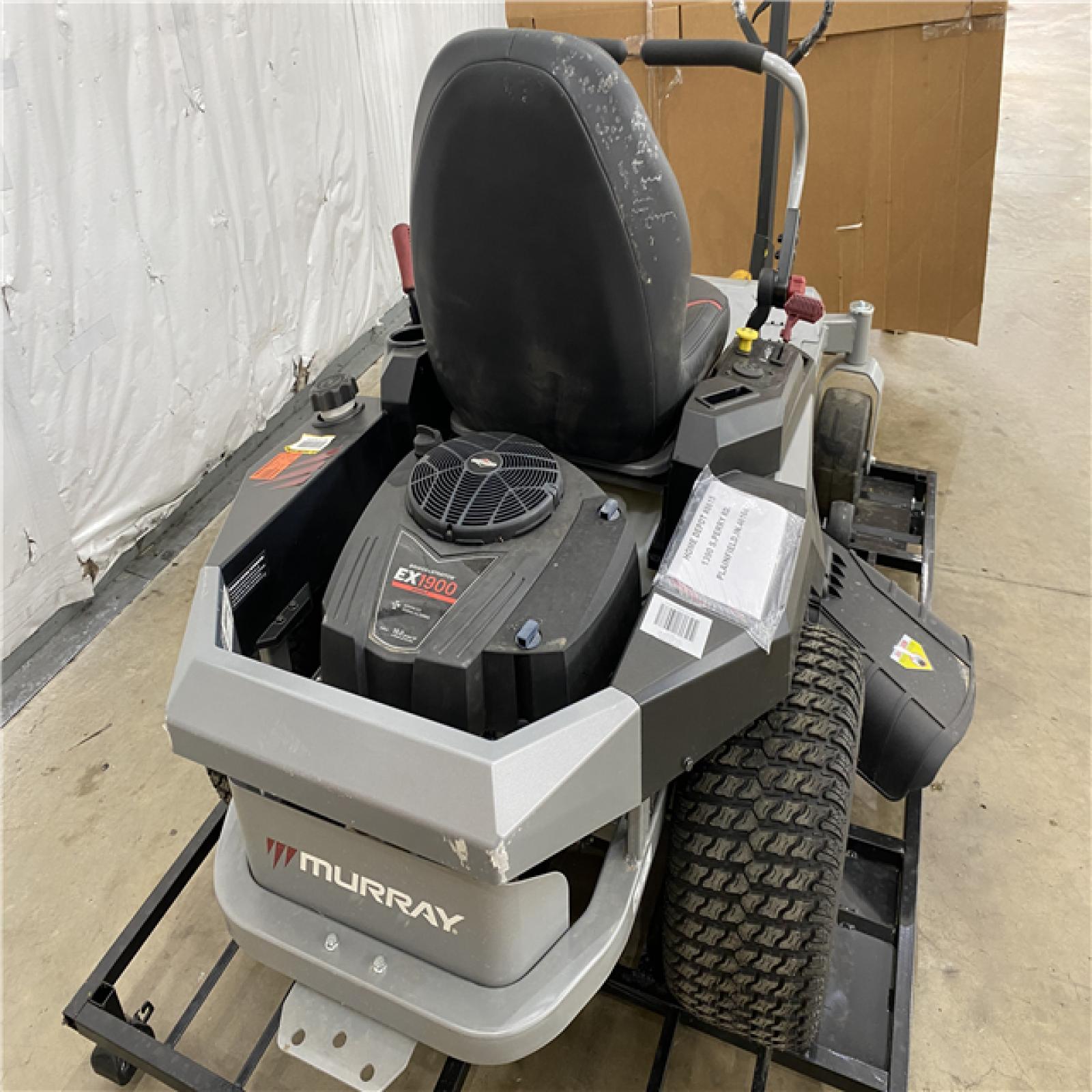 Houston Location - AS-IS Murray Briggs Stratton EX1900 Durable Riding Mower