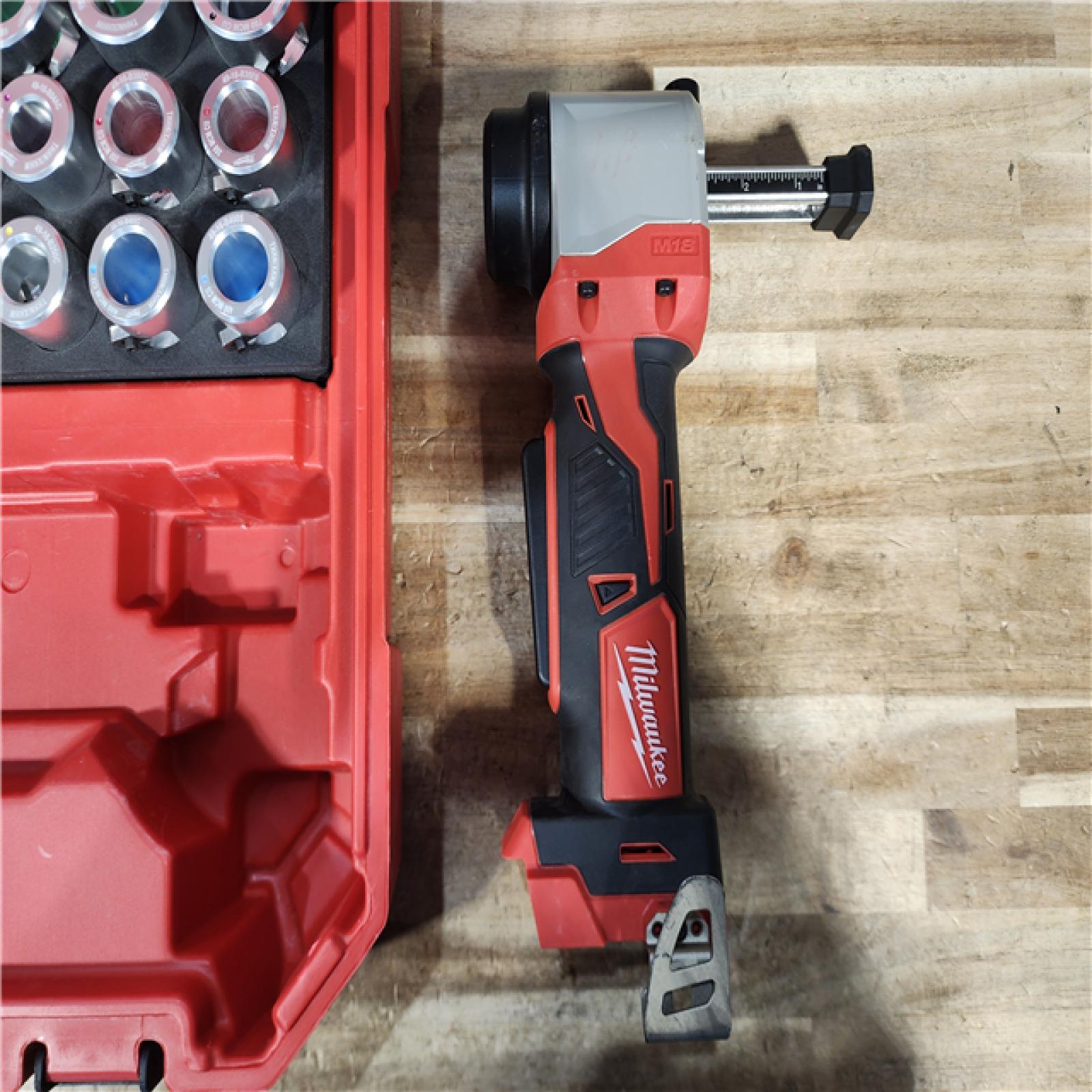 HOUSTON LOCATION - AS - IS Milwaukee 2935CU-21S 18V M18 Cable Stripper Kit with 17 Cu THHN / XHHW Bushings 1.5 Ah
