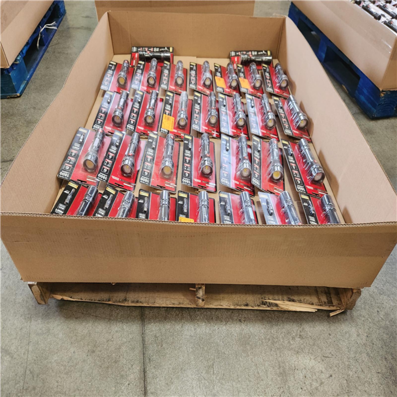 Phoenix NEW Husky 1800 Lumens Dual Power LED Rechargeable Tactical Focusing Flashlight Pallet of 30 (RV: $899)
