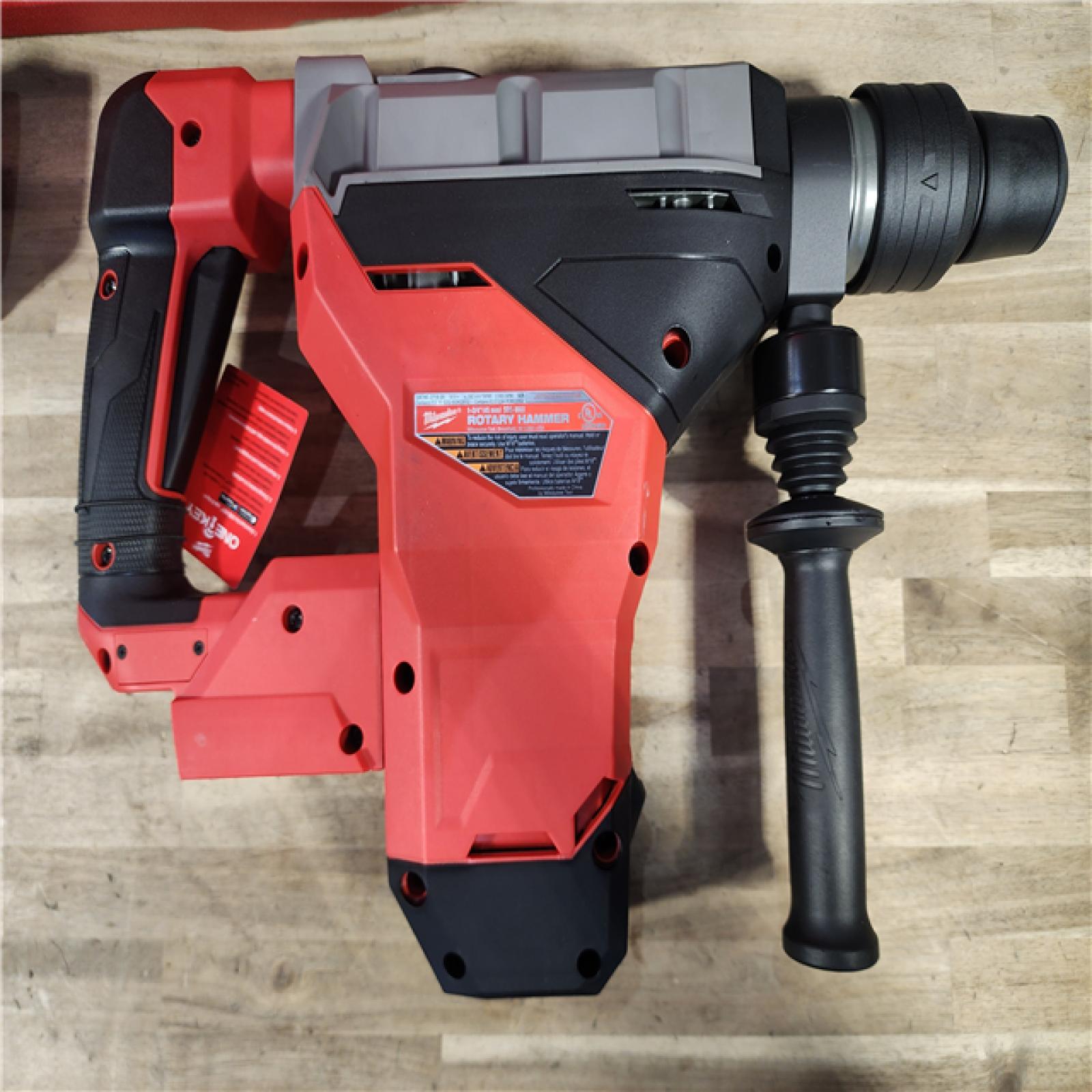 HOUSTON LOCATION - AS-IS (APPEARS LIKE NEW) M18 FUEL ONE-KEY 18V Lithium-Ion Brushless Cordless 1-3/4 in. SDS-MAX Rotary Hammer with Two FORGE 12.0 Ah Battery & CHARGER