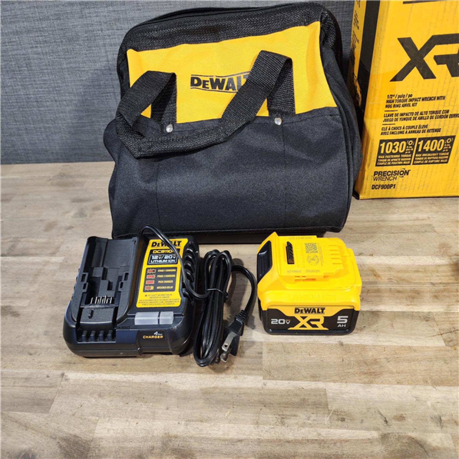 HOUSTON LOCATION - AS-IS (APPEARS LIKE NEW) Dewalt 20V MAX Lithium-Ion Cordless 1/2 in. Impact Wrench Kit W/ BATTERY & CHARGER