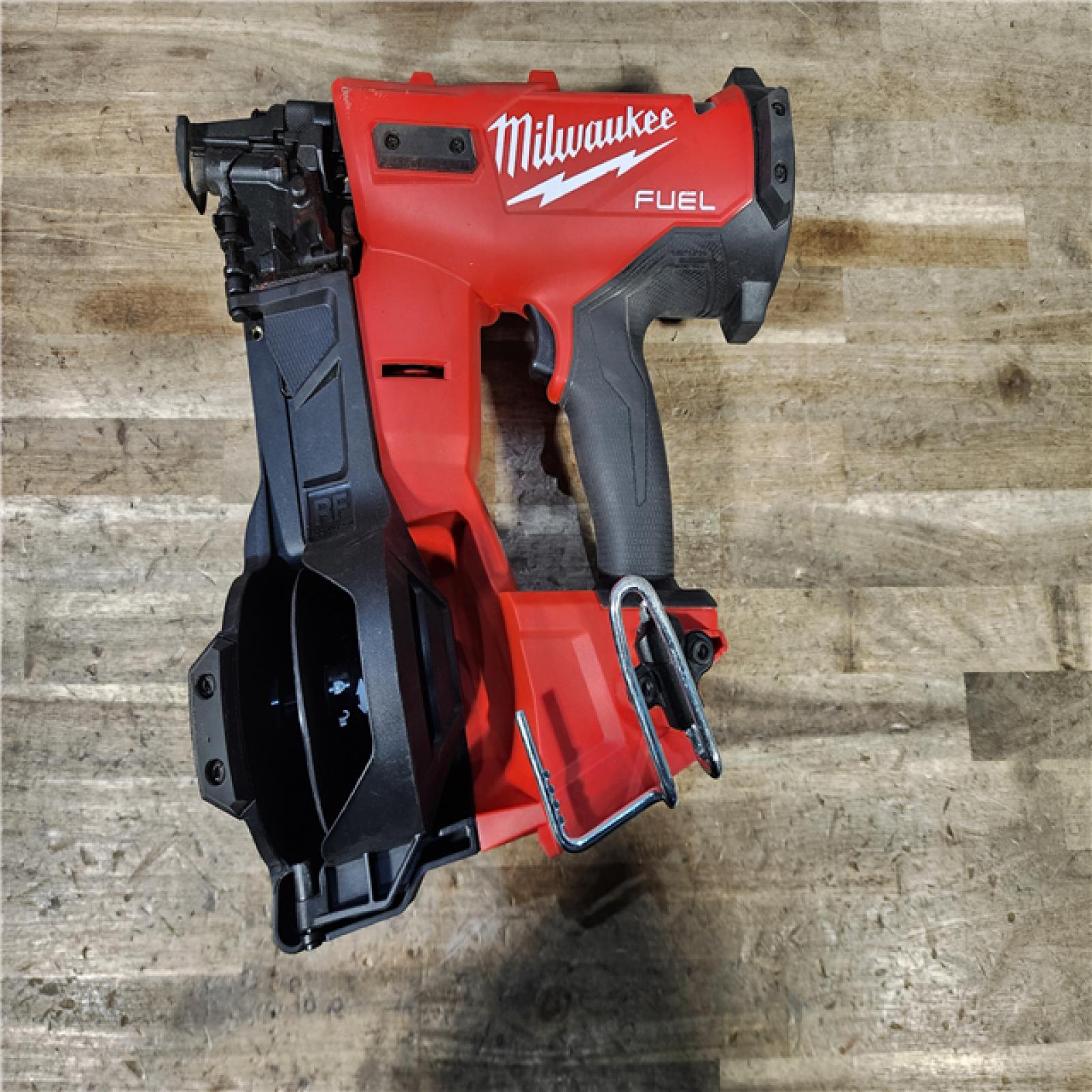 HOUSTON LOCATION - AS-IS Milwaukee M18 FUEL 18-Volt Lithium-Ion Brushless Cordless Coil Roofing Nailer (Tool Only)