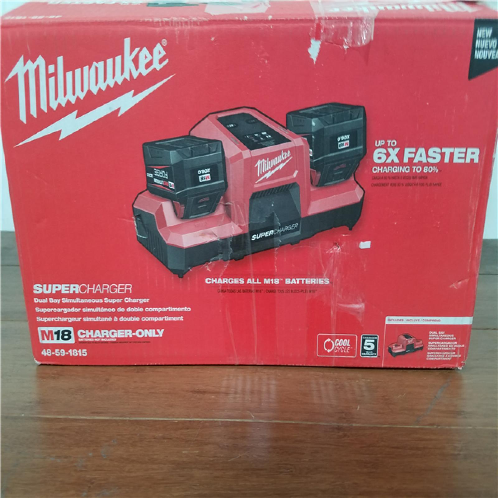 CALIFORNIA AS-IS MILWAUKEE M18 SUPER CHARGER (CHARGER ONLY)