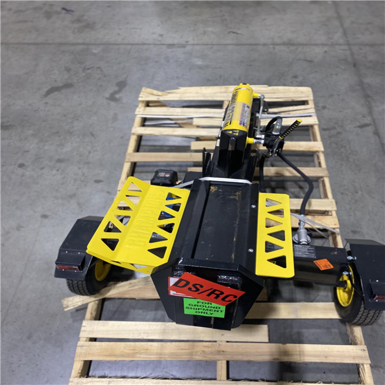 Dallas Location - As-Is  Champion Power Equipment 27 Ton 224 cc Gas Wood Log Splitter