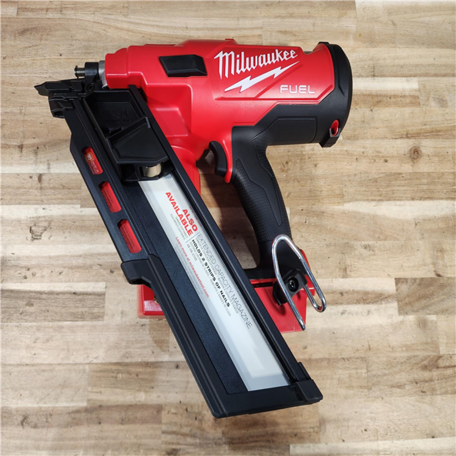 HOUSTON LOCATION - AS-IS (APPEARS LIKE NEW) Milwaukee FUEL 3-1/2 in. 18-Volt 30-Degree Lithium-Ion Brushless Cordless Framing Nailer (Tool-Only)