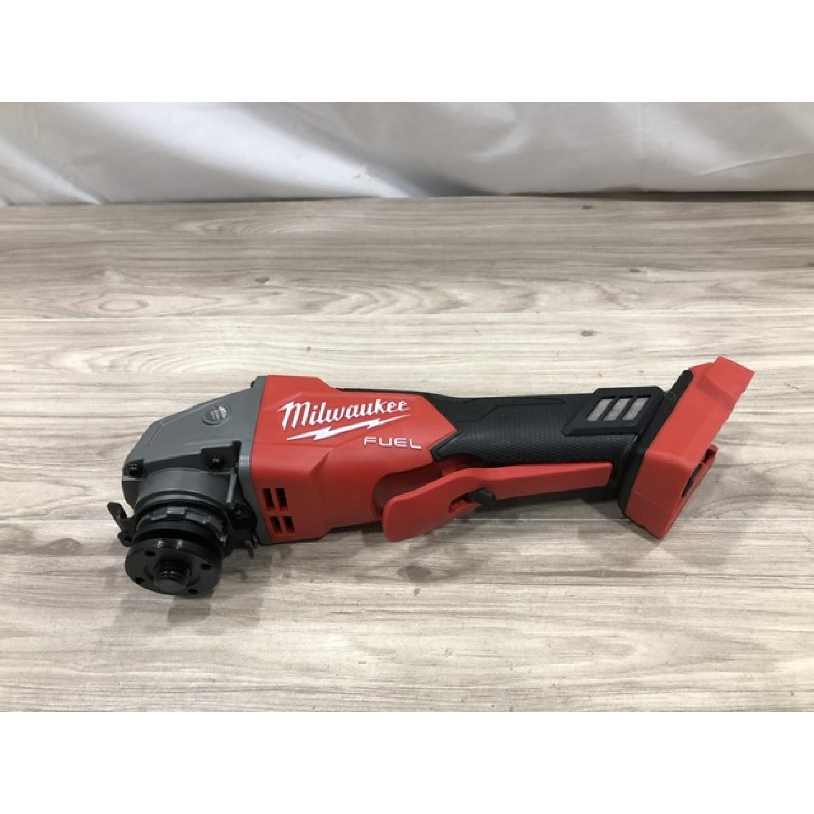 AS-IS Milwaukee 2880-20 FUEL 18-Volt Lithium-Ion Cordless 4-1/2 in./5 in. Grinder (Tool-Only)