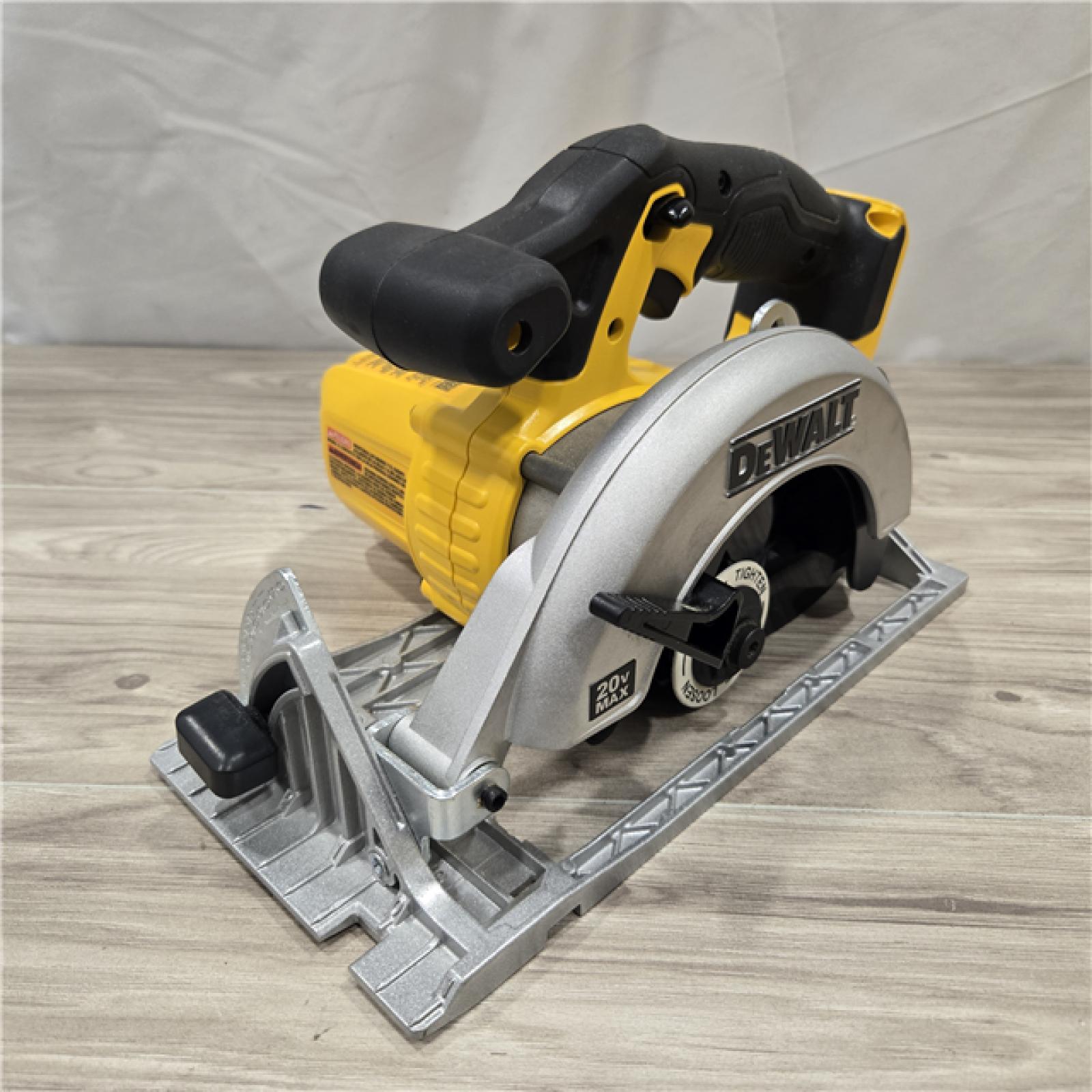 AS-IS DEWALT 165MM CIRCULAR SAW (Tool-Only)