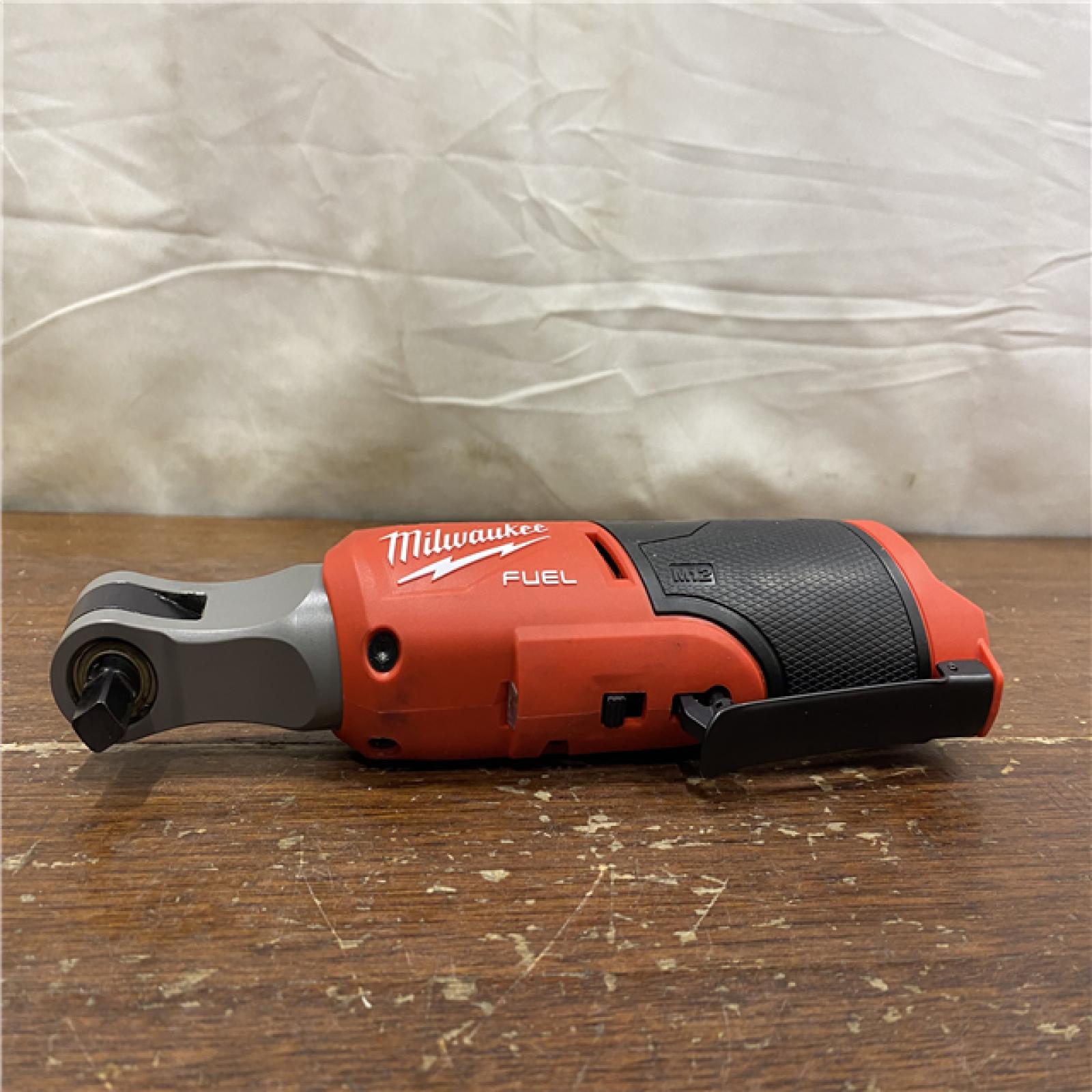 AS-IS Milwaukee 2567-20 M12 FUEL Brushless Lithium-Ion 3/8 in. Cordless High Speed Ratchet (Tool Only)