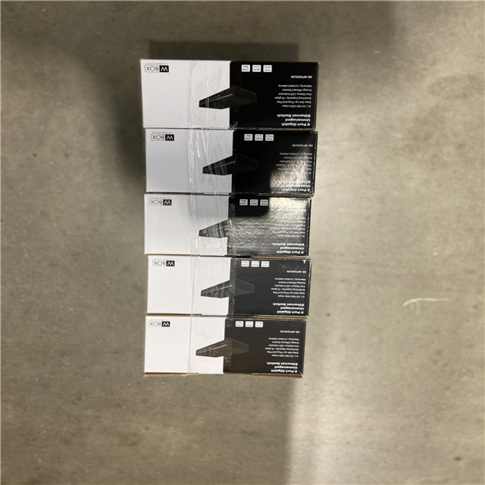 NEW! - UltraTech 0E-8PGIGUN 8-Port Gigabit Unmanaged Ethernet Switch - (5 UNITS)