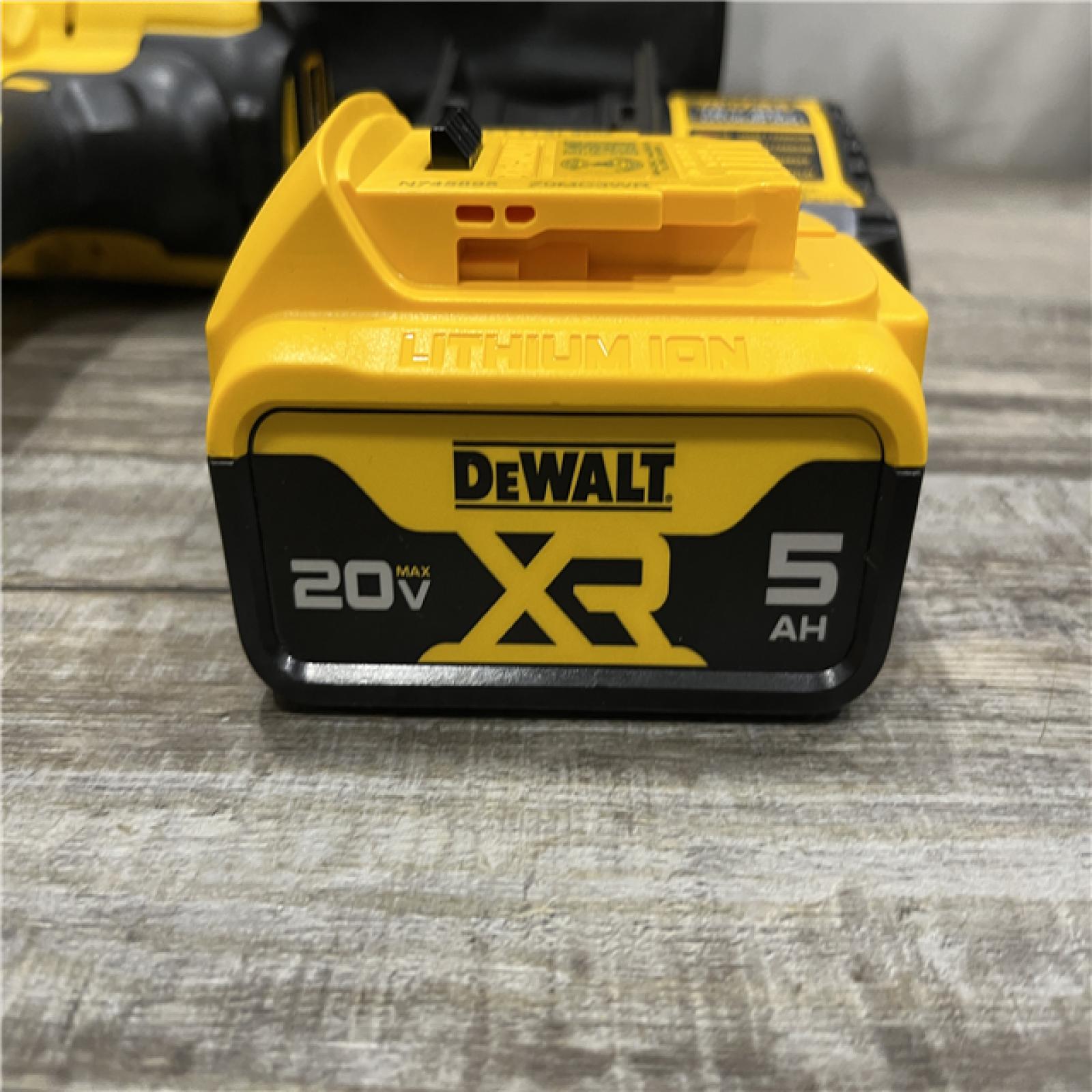 AS-IS DEWALT 20V MAX Lithium-Ion Cordless 1/2 in. Impact Wrench Kit