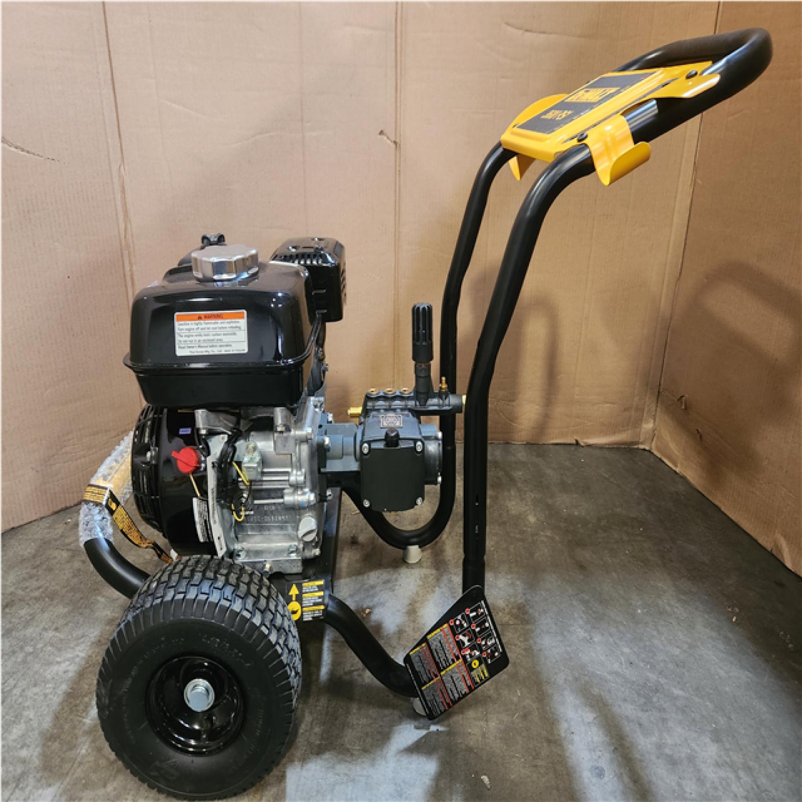 Phoenix NEW DEWALT 3600 PSI 2.5 GPM Cold Water Gas Professional Pressure Washer with HONDA GX200 Engine