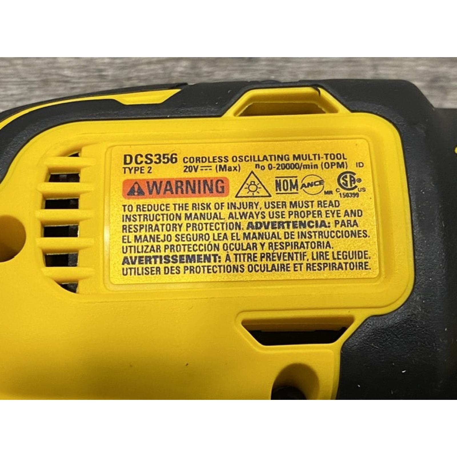 AS-IS DEWALT 20V MAX XR Cordless Brushless 3-Speed Oscillating Multi Tool Kit