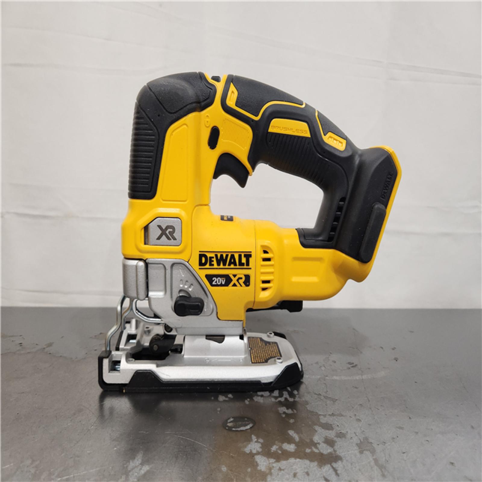 AS-IS- DEWALT 20V MAX XR Cordless Brushless Jigsaw (Tool Only)