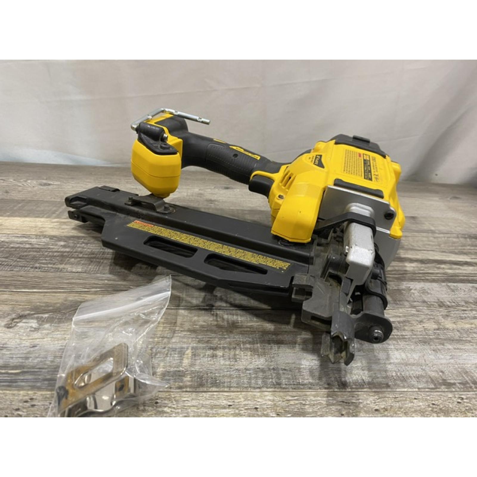 AS-IS DEWALT 20-Volt 21° Cordless Framing Nailer (Tool-Only)