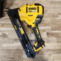 HOUSTON LOCATION - AS-IS DEWALT 20V MAX XR Lithium-Ion Cordless 2-1/2 in. 15-Gauge Finish Nailer Kit