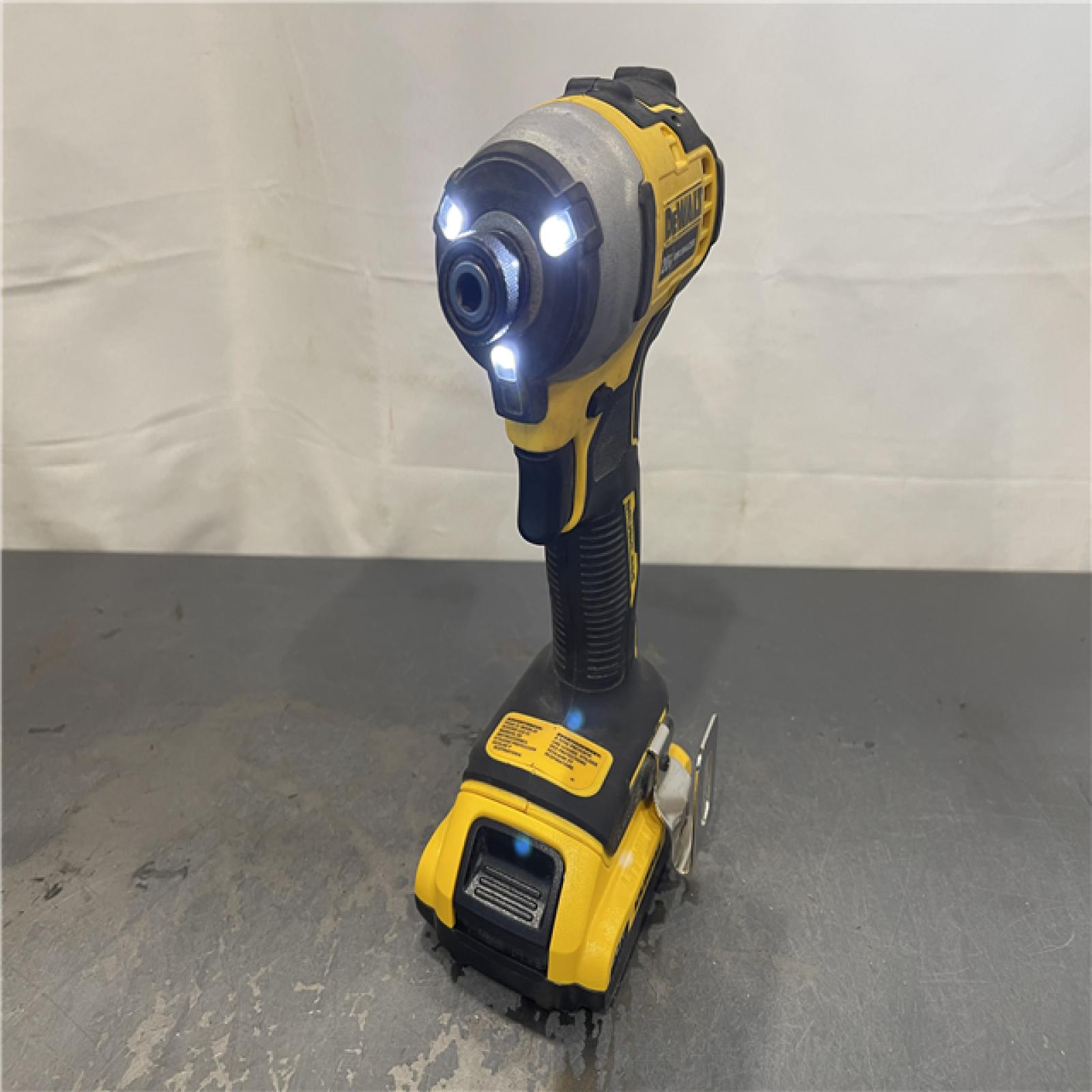 AS-IS - DEWALT ATOMIC 20V MAX* Brushless Cordless Compact 1/4 in. Impact Driver Kit