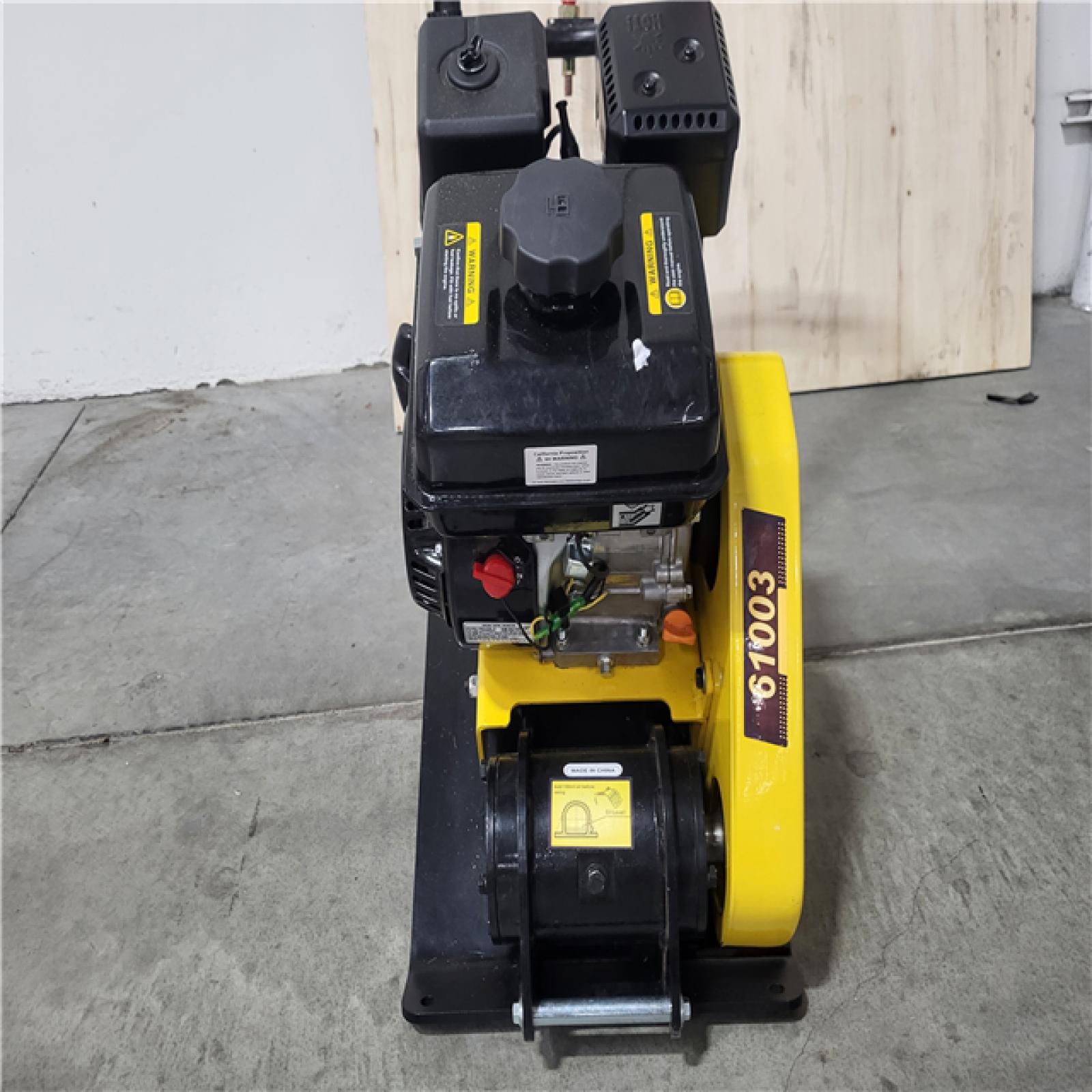 CALIFORNIA AS-IS APPEARS NEW STARK 212CC GAS PLATE COMPACTOR