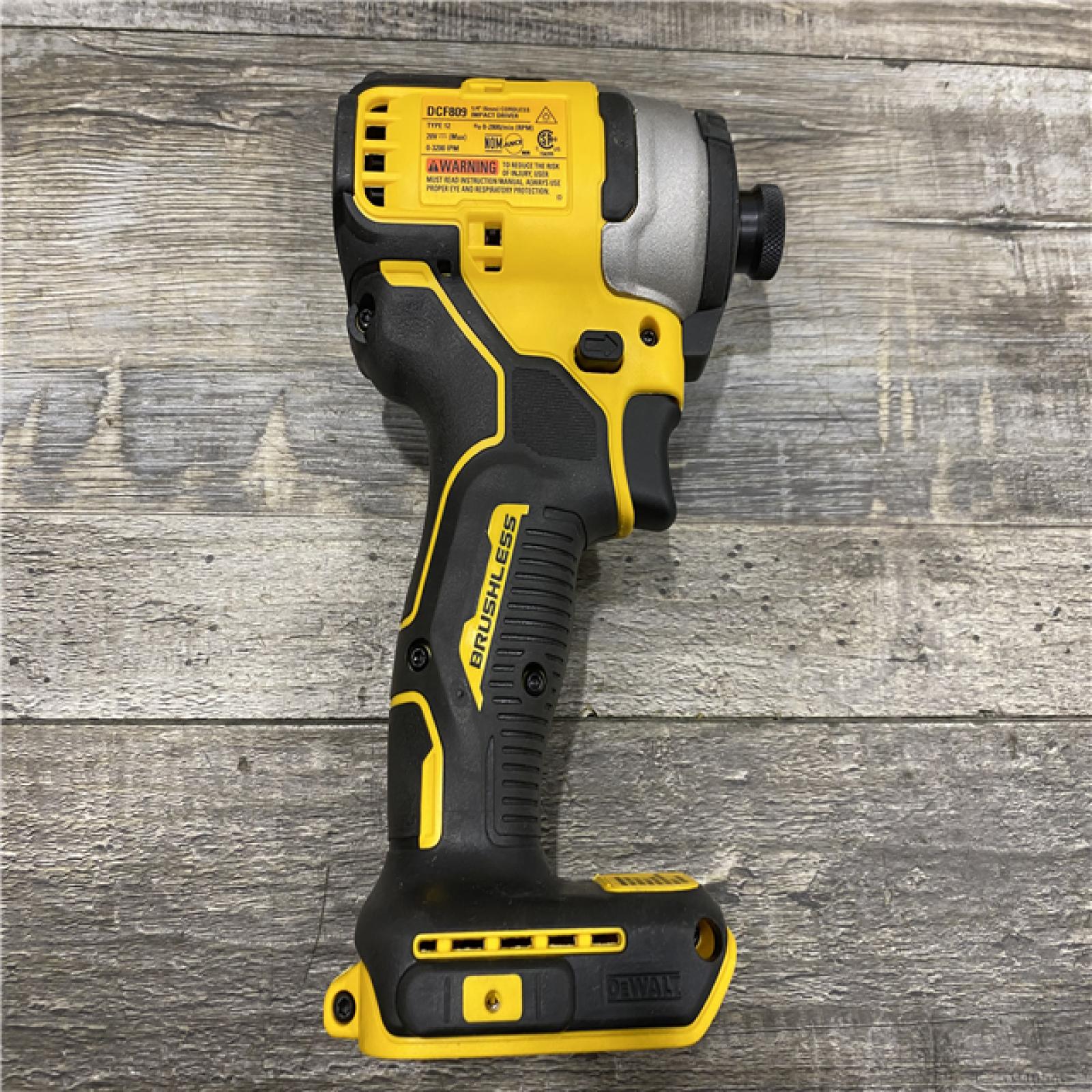 AS-IS DEWALT Atomic 20V Max Lithium-Ion Brushless Cordless Compact 1/4 in. Impact Driver Kit