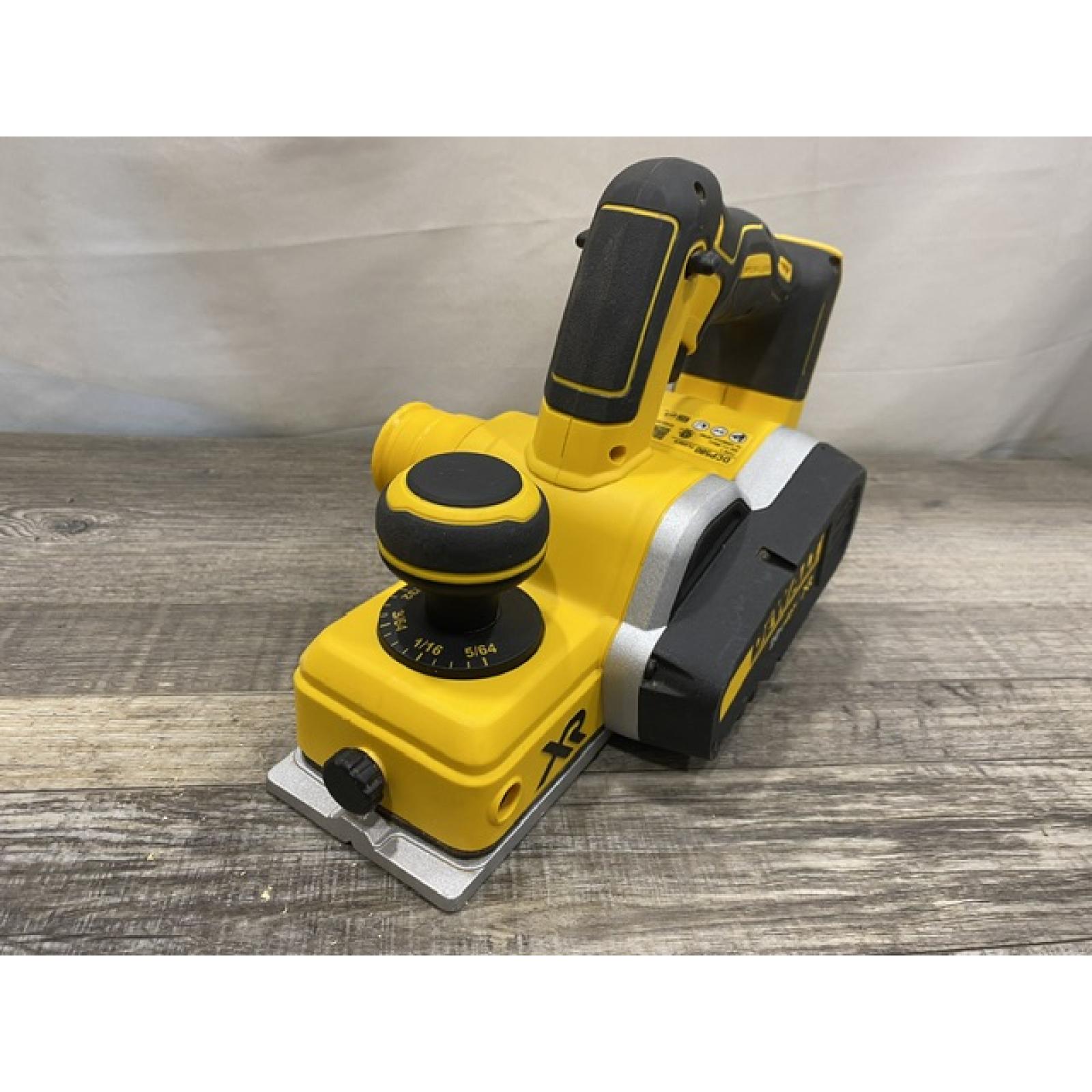 AS-IS DEWALT 20V MAX XR Cordless Brushless 3-1/4 in. Planer (Tool Only)