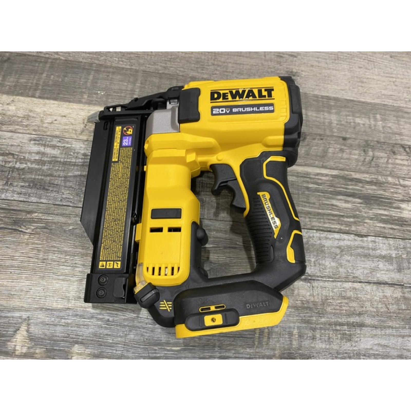 AS-IS DEWALT ATOMIC 20V MAX Lithium Ion Cordless 23 Gauge Pin Nailer Kit