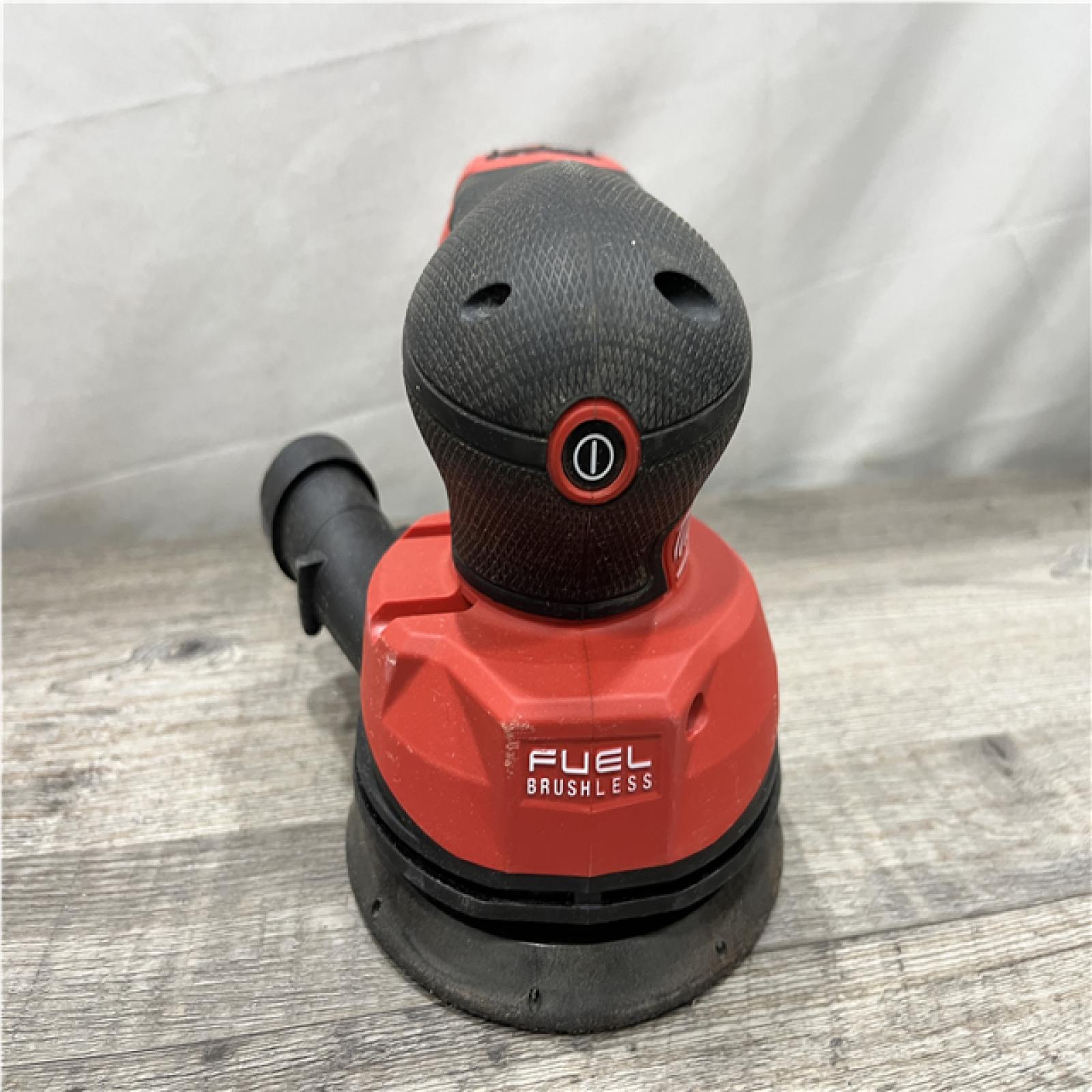 AS-IS Milwaukee 18V Lithium-Ion Brushless Cordless FUEL 5 in. Random Orbit Sander (Tool-Only)