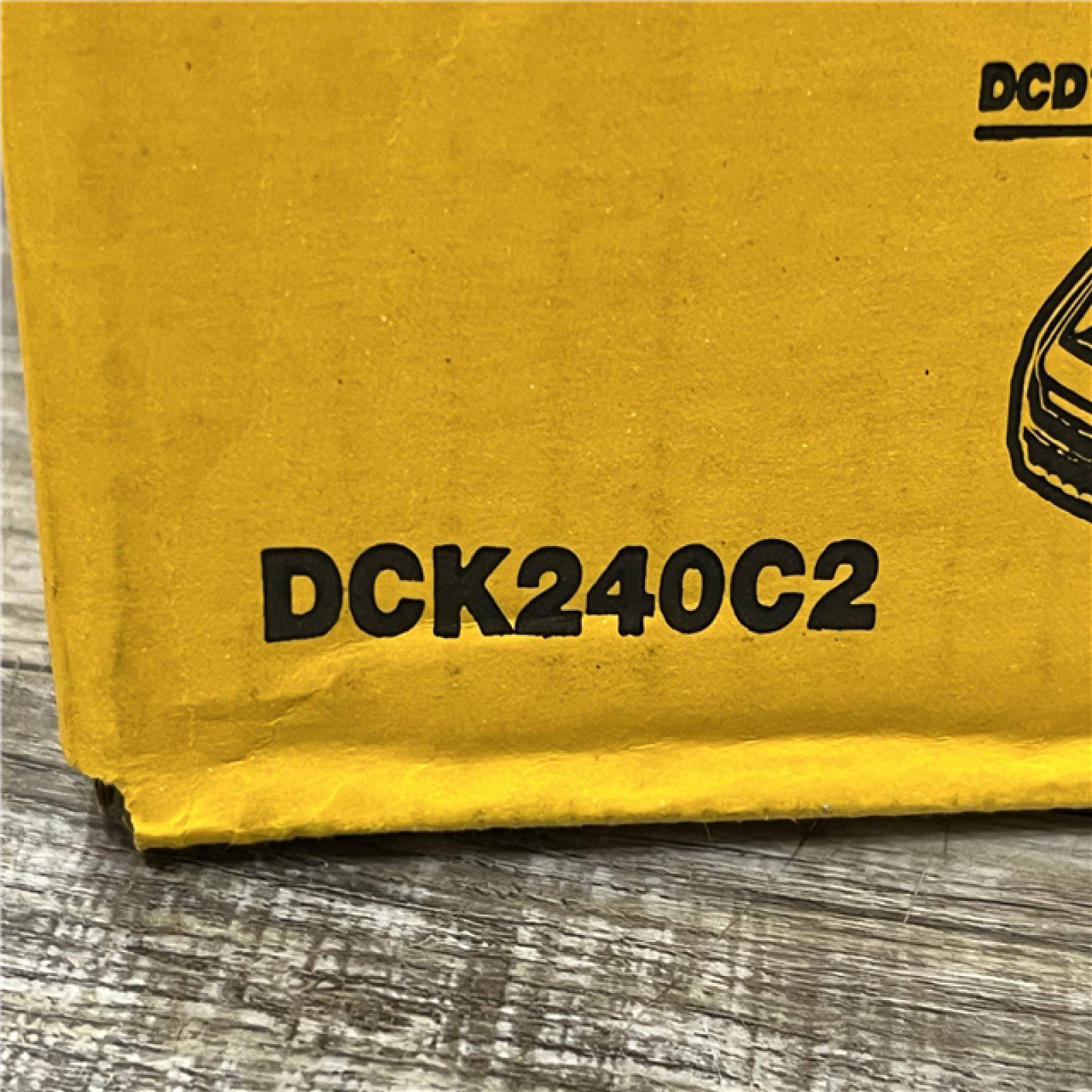 NEW - DEWALT 20V MAX Cordless Drill/Impact 2 Tool Combo Kit