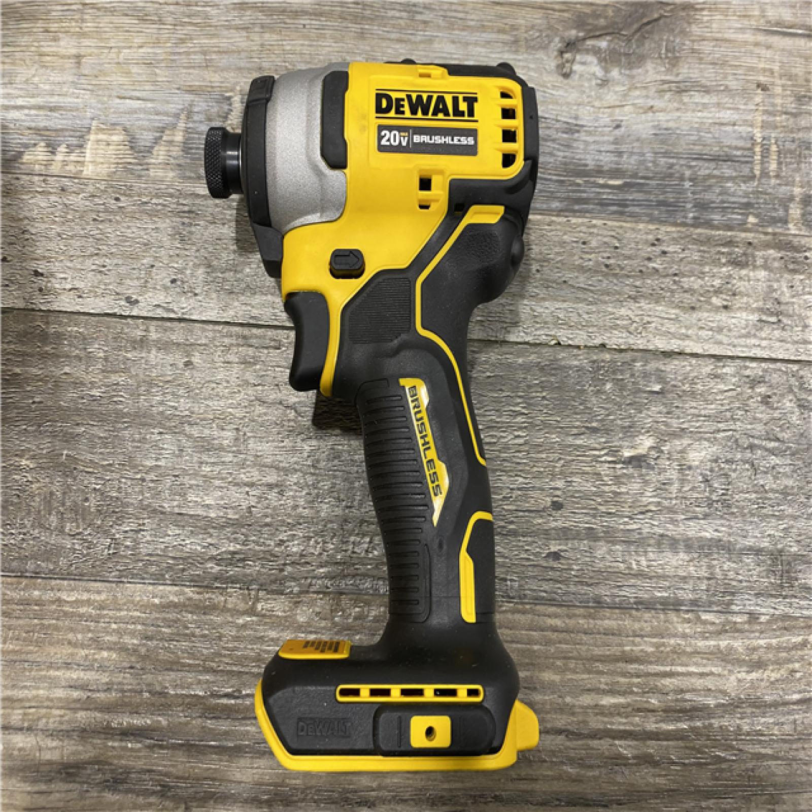 AS-IS DEWALT Atomic 20V Max Lithium-Ion Brushless Cordless Compact 1/4 in. Impact Driver Kit