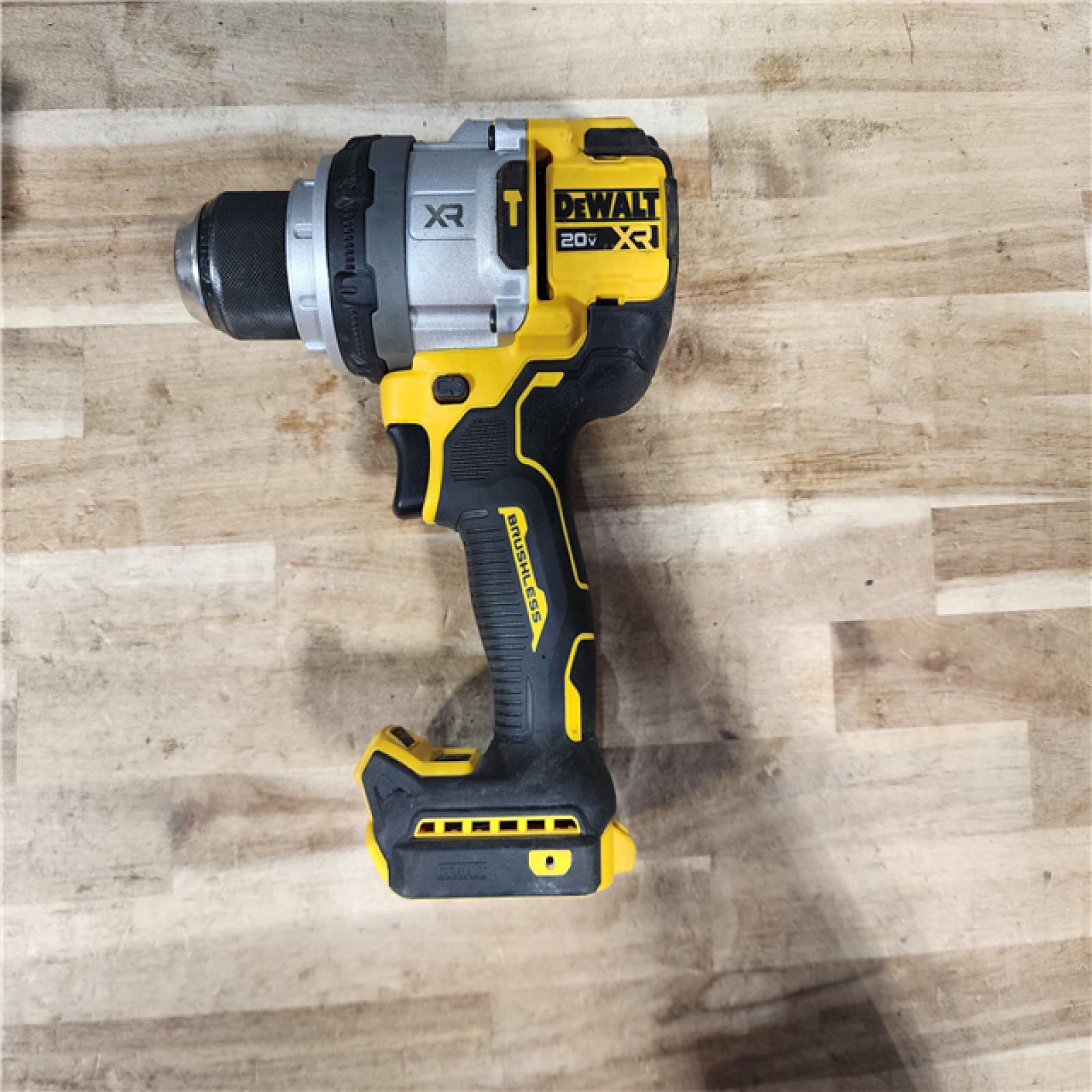 HOUSTON LOCATION - AS-IS DEWALT 20V XR Lithium-Ion Cordless Hammer Drill Kit