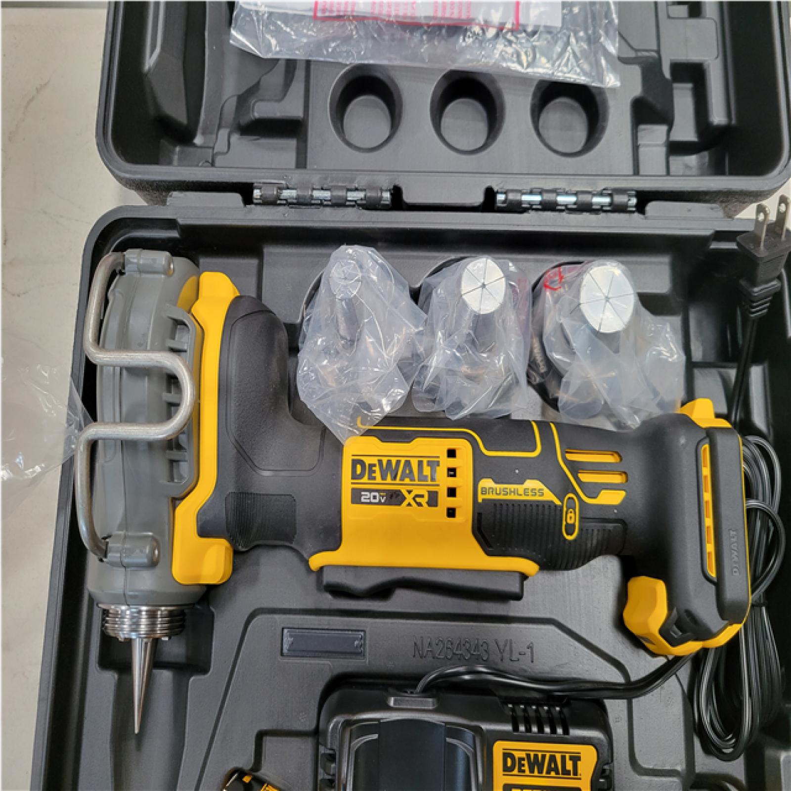 CALIFORNIA AS-IS DEWALT 20V MAX 1-1/2 PEX EXPANDER