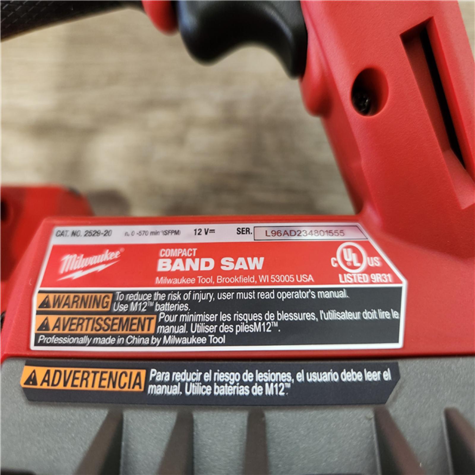 Phoenix Location NEW Milwaukee M12 FUEL 12V Lithium-Ion Cordless Compact Band Saw (Tool-Only)