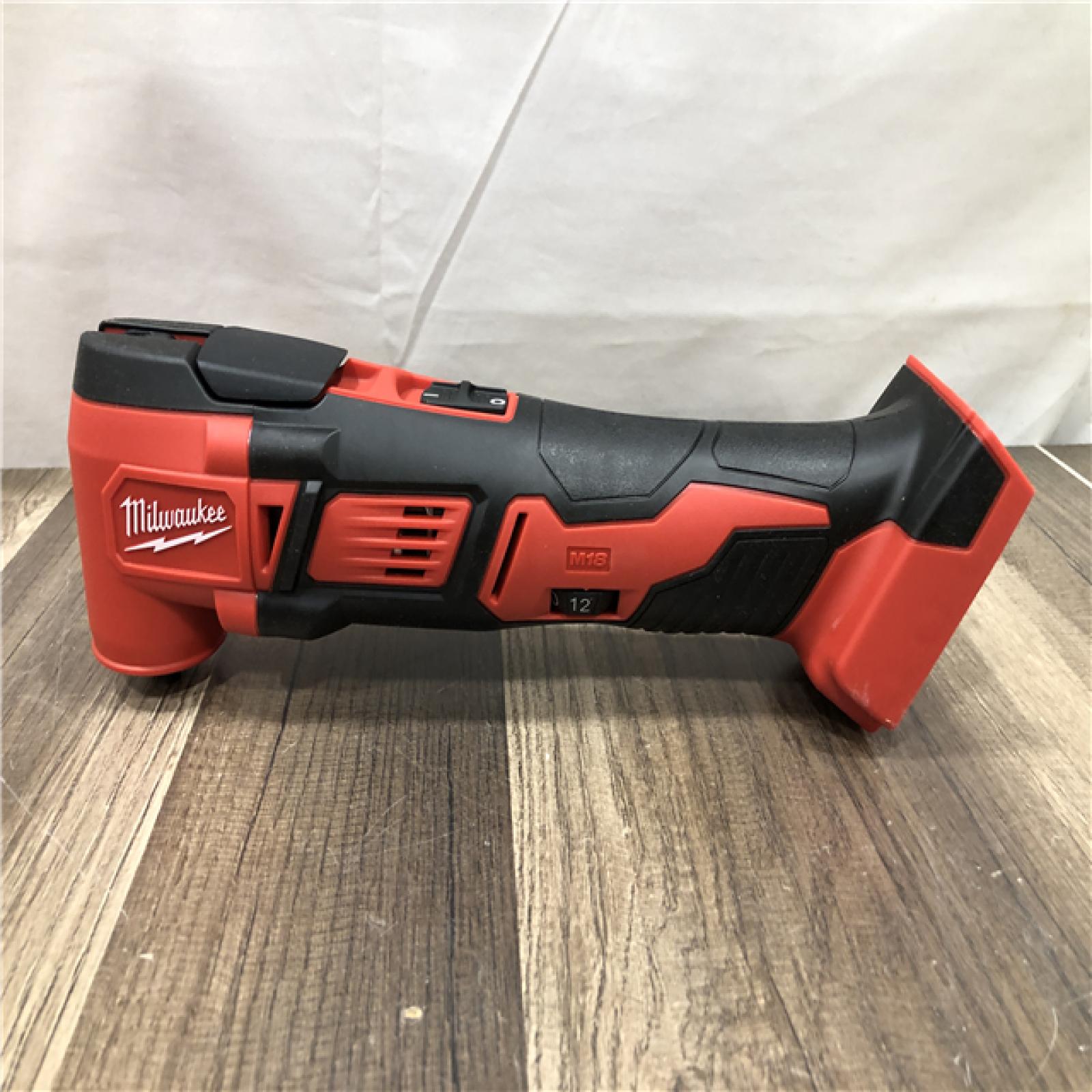 AS-IS Milwaukee M18 18V Lithium-Ion Cordless Oscillating Multi-Tool (Tool-Only)