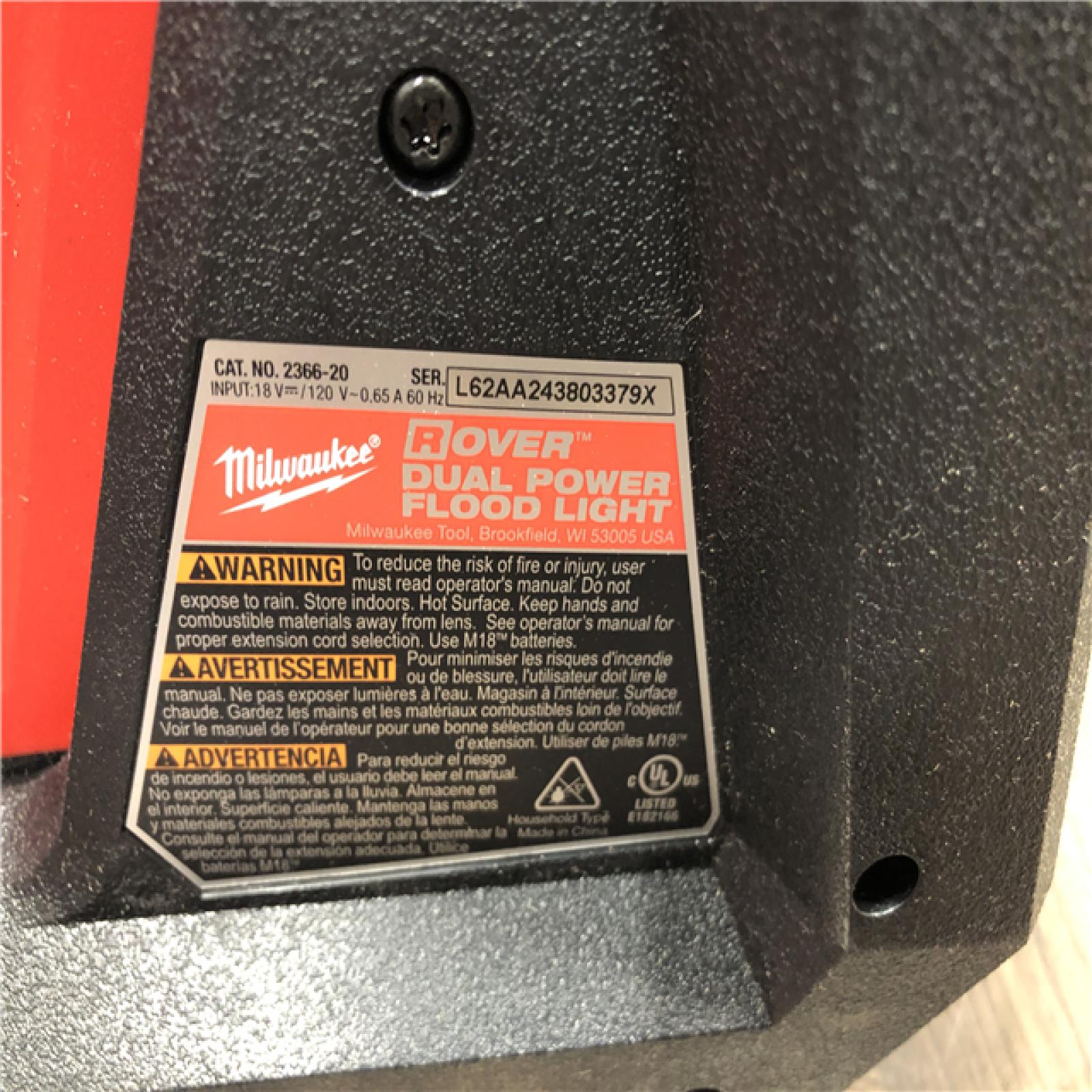 AS-IS Milwaukee GEN-2 18-Volt Lithium-Ion Cordless 4000 Lumens ROVER LED AC/DC Flood Light (Tool-Only)