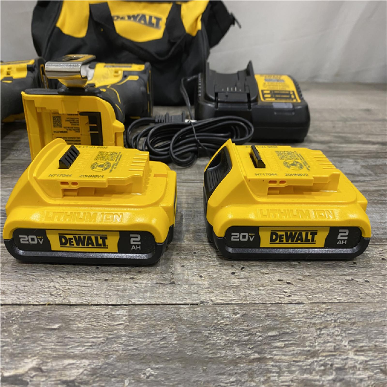 AS-IS DEWALT ATOMIC 20-Volt MAX Lithium-Ion Cordless Combo Kit