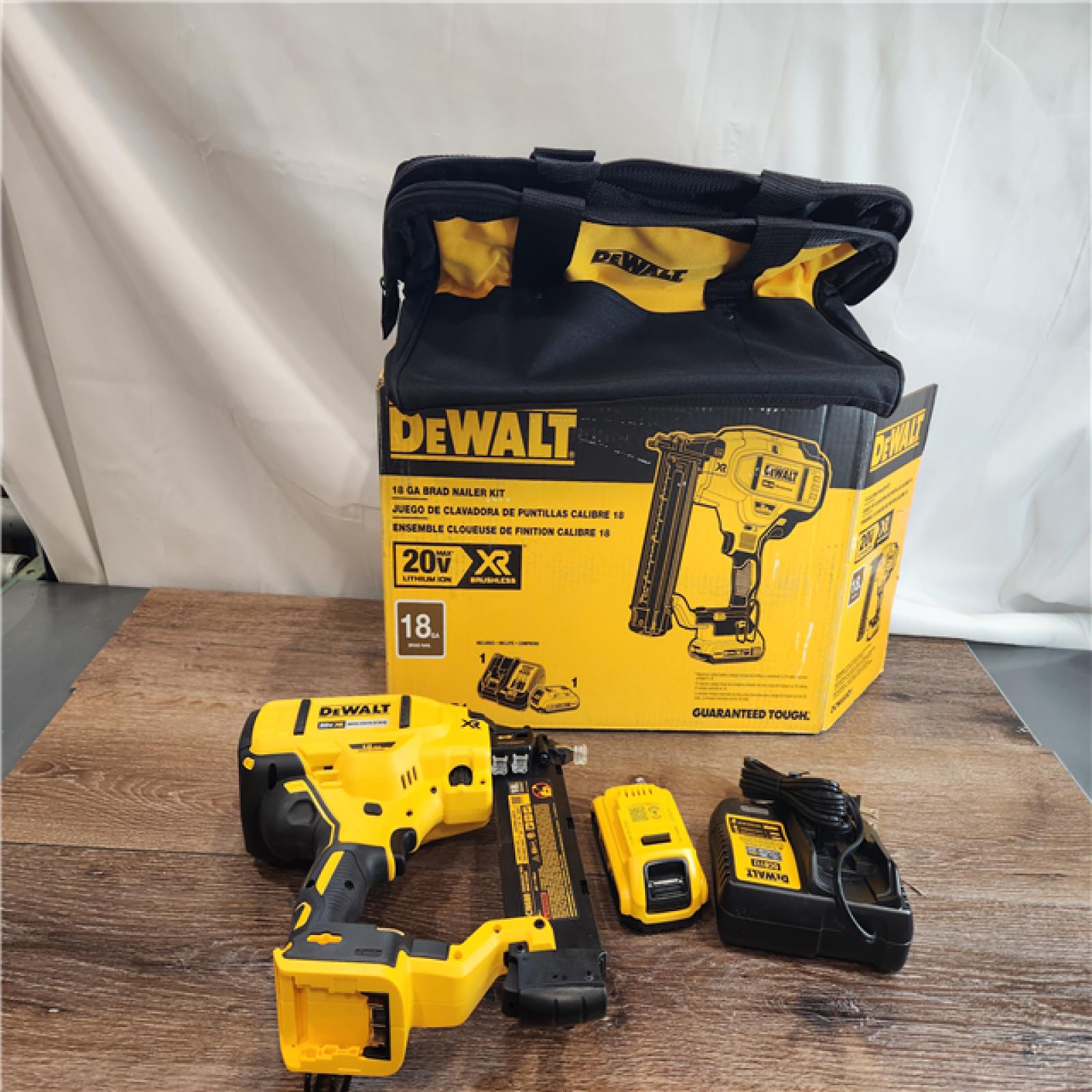 AS-IS DEWALT 20V MAX XR Brushless Cordless 18 Gauge Brad Nailer Kit