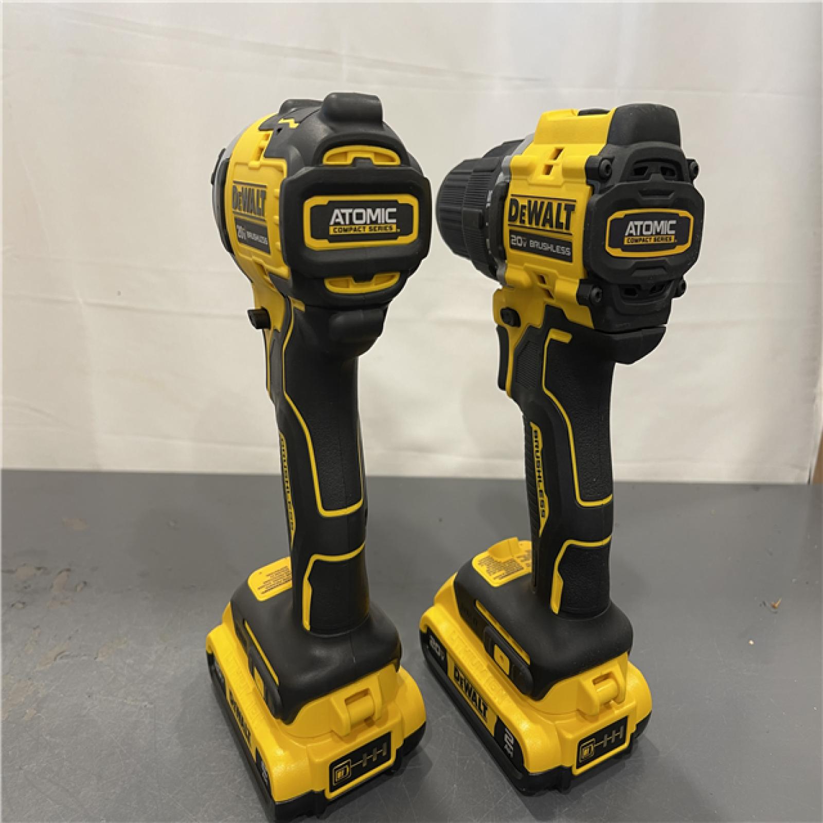 AS-IS - Dewalt ATOMIC 20-Volt MAX Lithium-Ion Cordless Combo Kit
