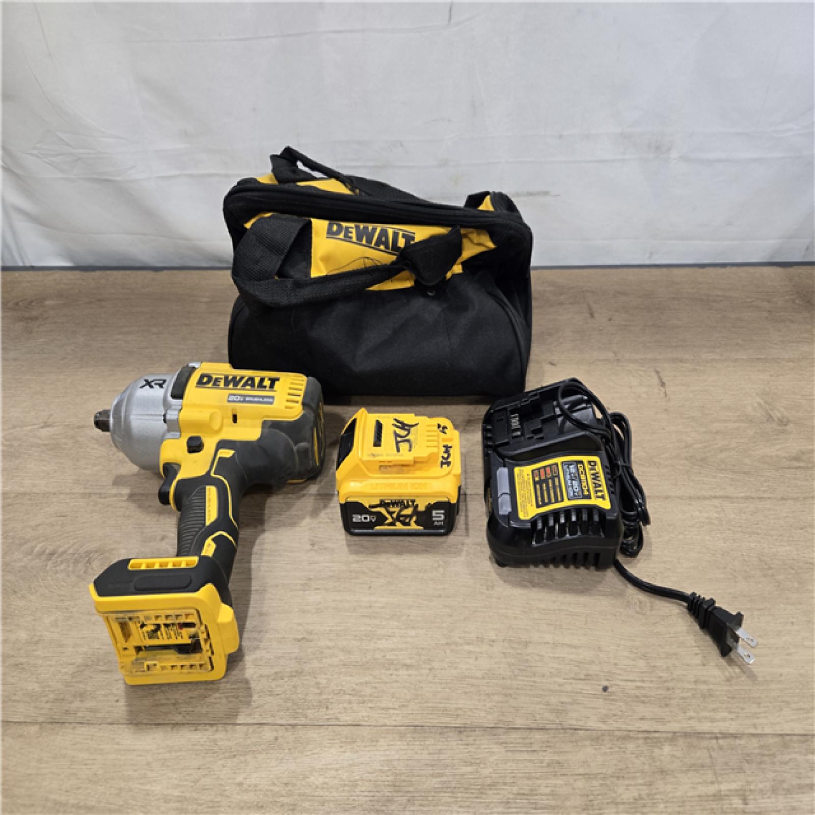 AS-IS DEWALT 20V MAX Cordless 1/2 in. Impact Wrench Kit