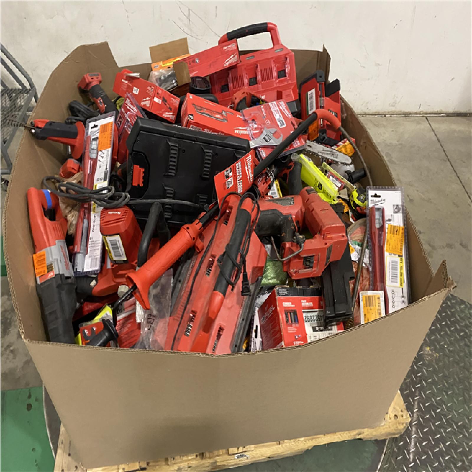 Dallas Location - As-Is Tool Pallet