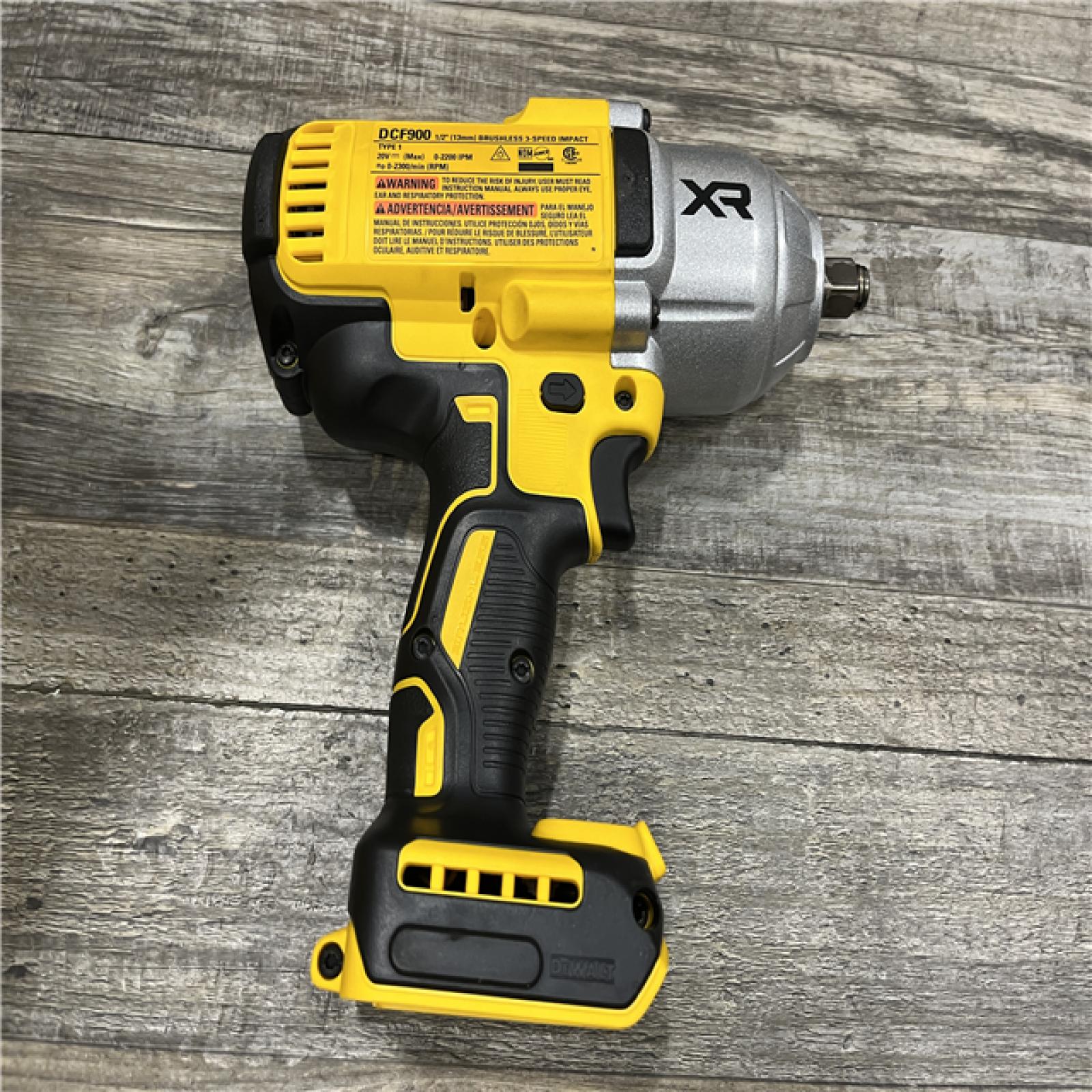 AS-IS DEWALT 20V MAX Lithium-Ion Cordless 1/2 in. Impact Wrench Kit
