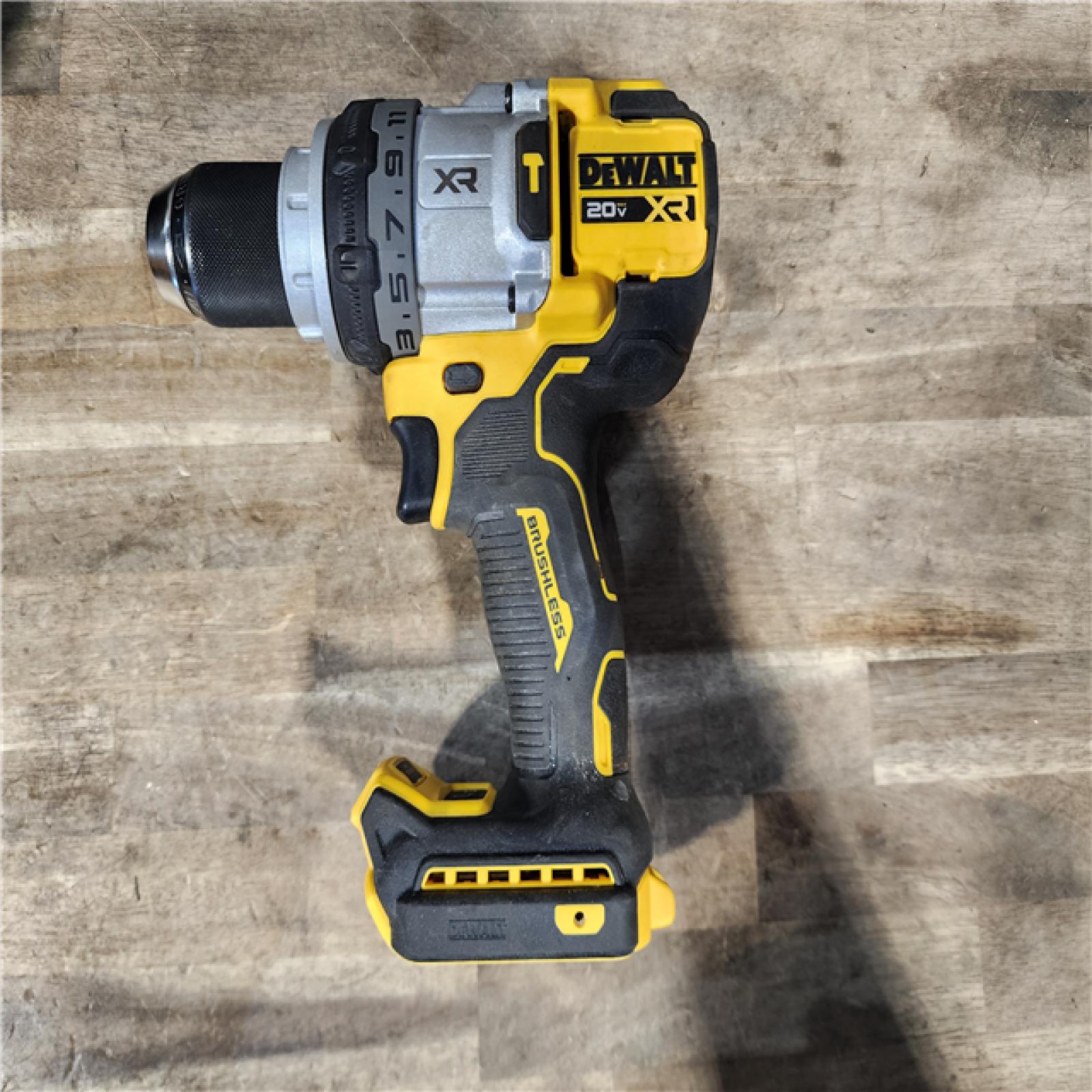 HOUSTON LOCATION - AS-IS DEWALT 20V XR Lithium-Ion Cordless Hammer Drill Kit with 8.0 Ah Battery  Charger and Kit Bag