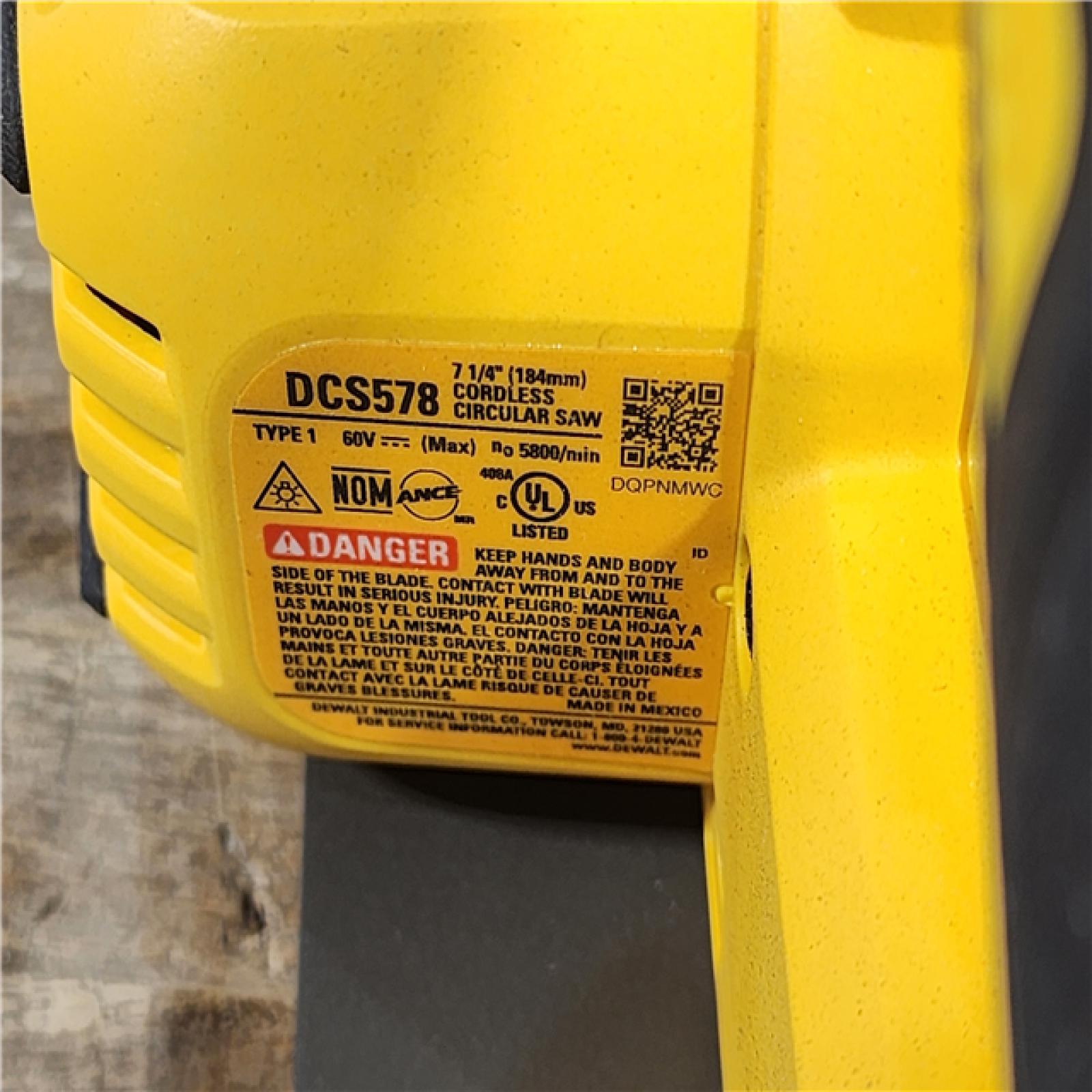 HOUSTON LOCATION - AS-IS (APPEARS LIKE NEW) DeWALT Flexvolt Max 7-1/4  60V Brushless Circular Saw DCS578B (Bare Tool)