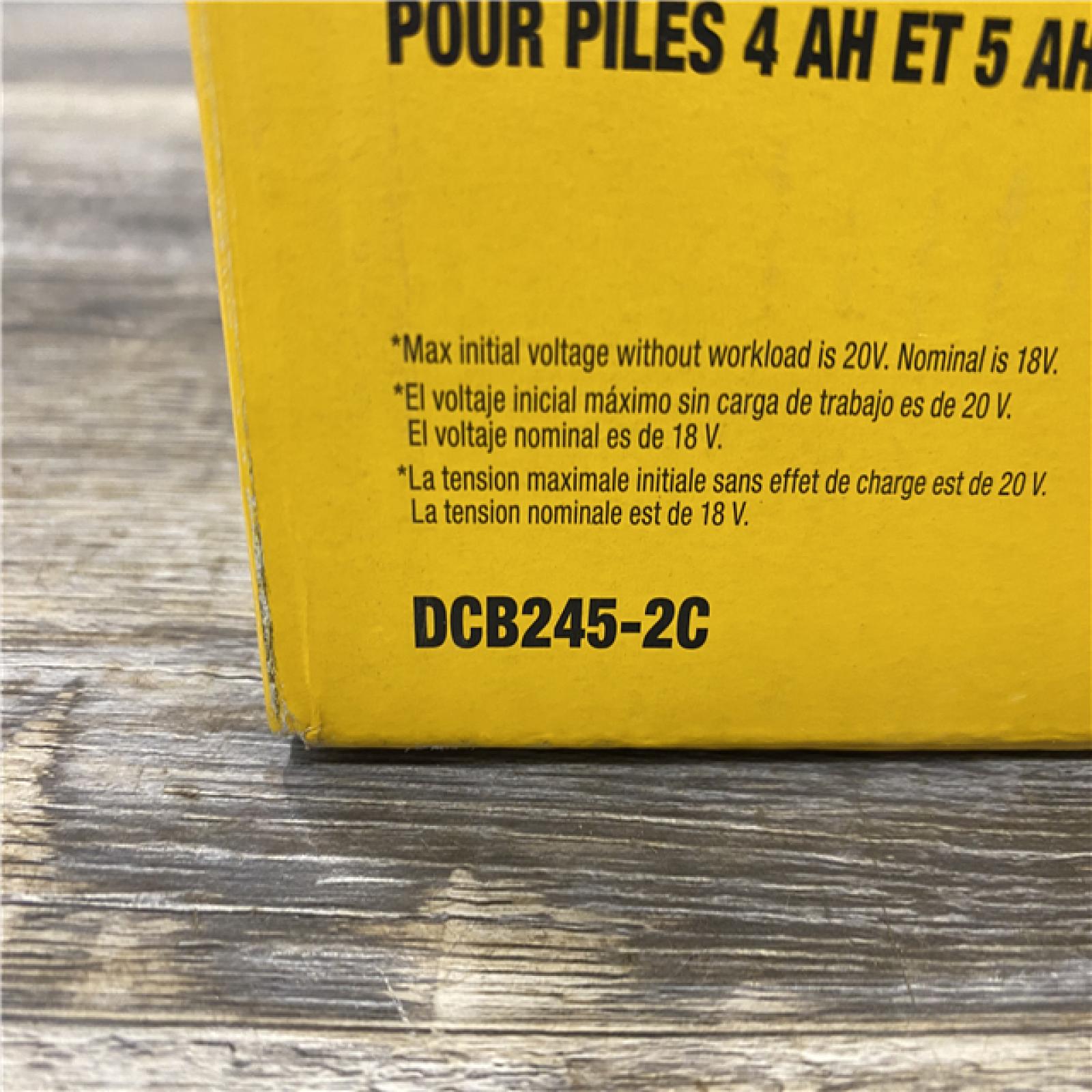 NEW - DEWALT 20V MAX Lithium-Ion Starter Kit