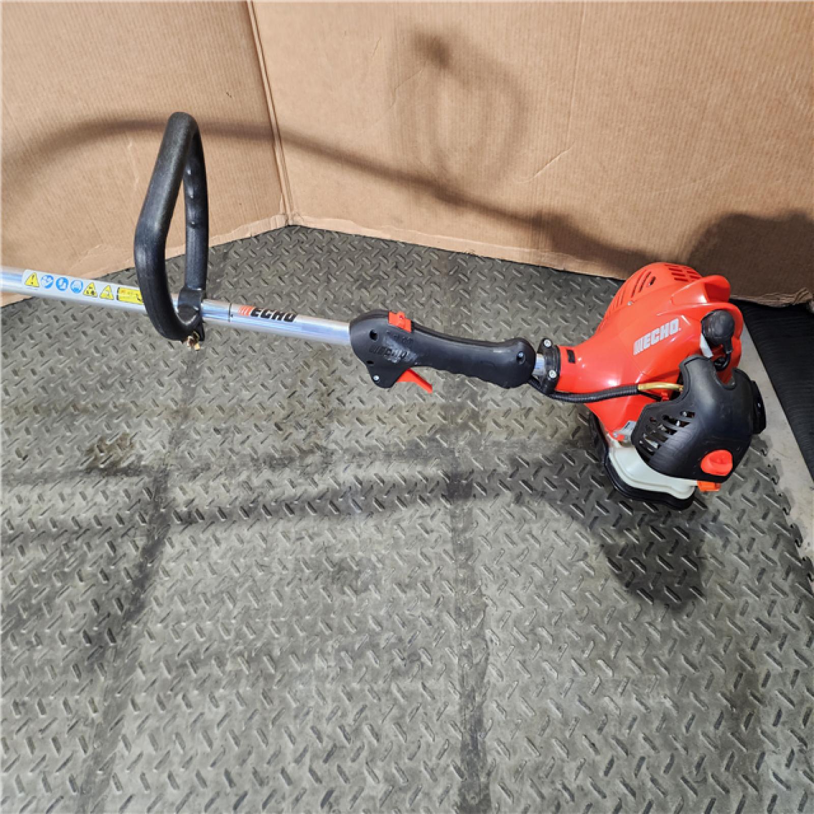 HOUSTON LOCATION - AS-IS Echo GT-225 21.2cc 2 Stroke Lightweight Durable Gas Curved Shaft String Trimmer