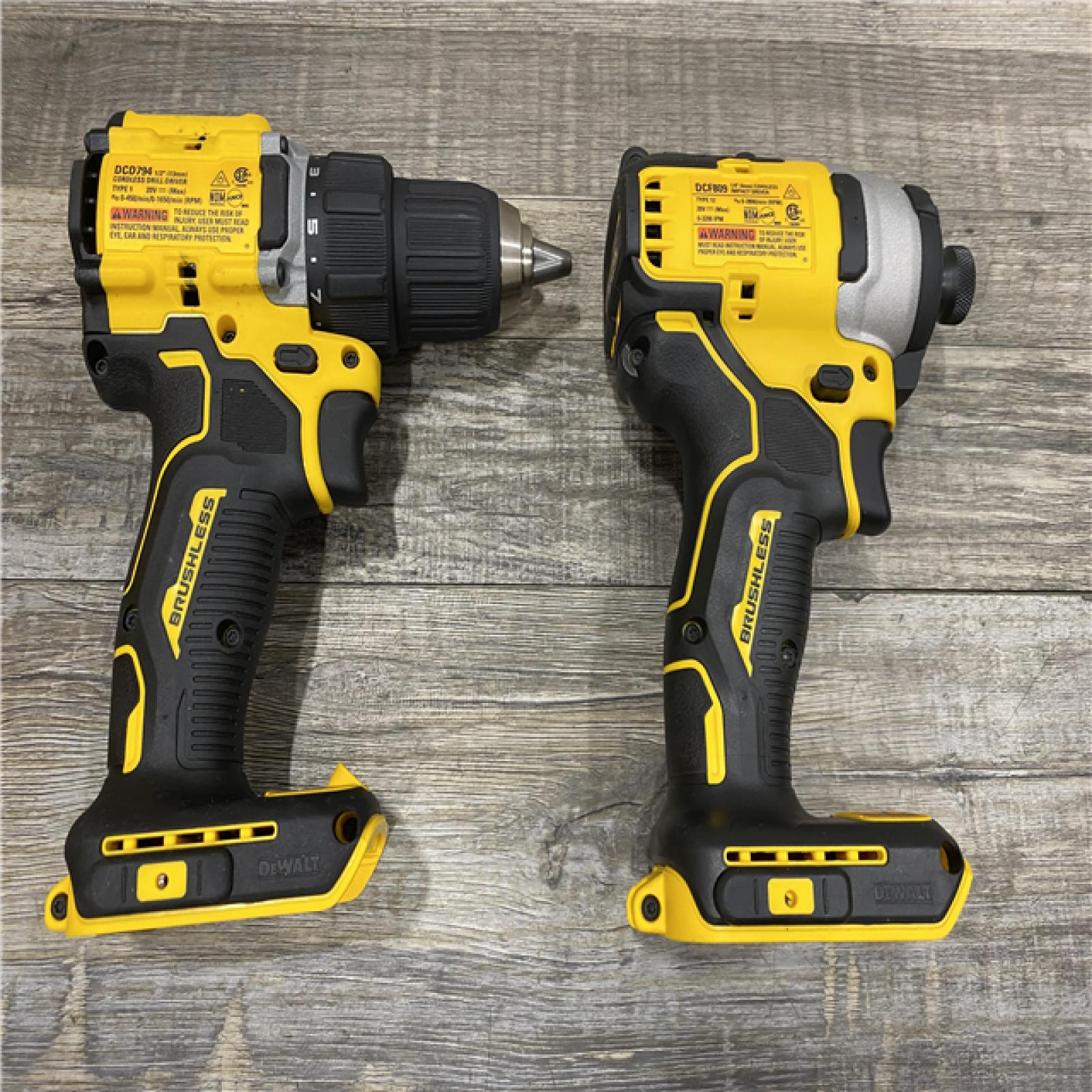 AS-IS DEWALT ATOMIC 20-Volt MAX Lithium-Ion Cordless Combo Kit
