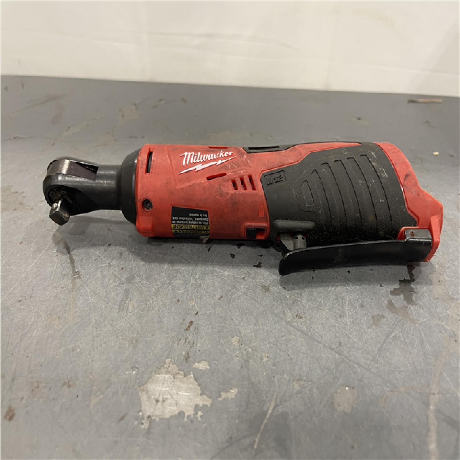 AS-IS - MILWAUKEE M12 12V Lithium-Ion Cordless 3/8 in. Ratchet (Tool-Only)